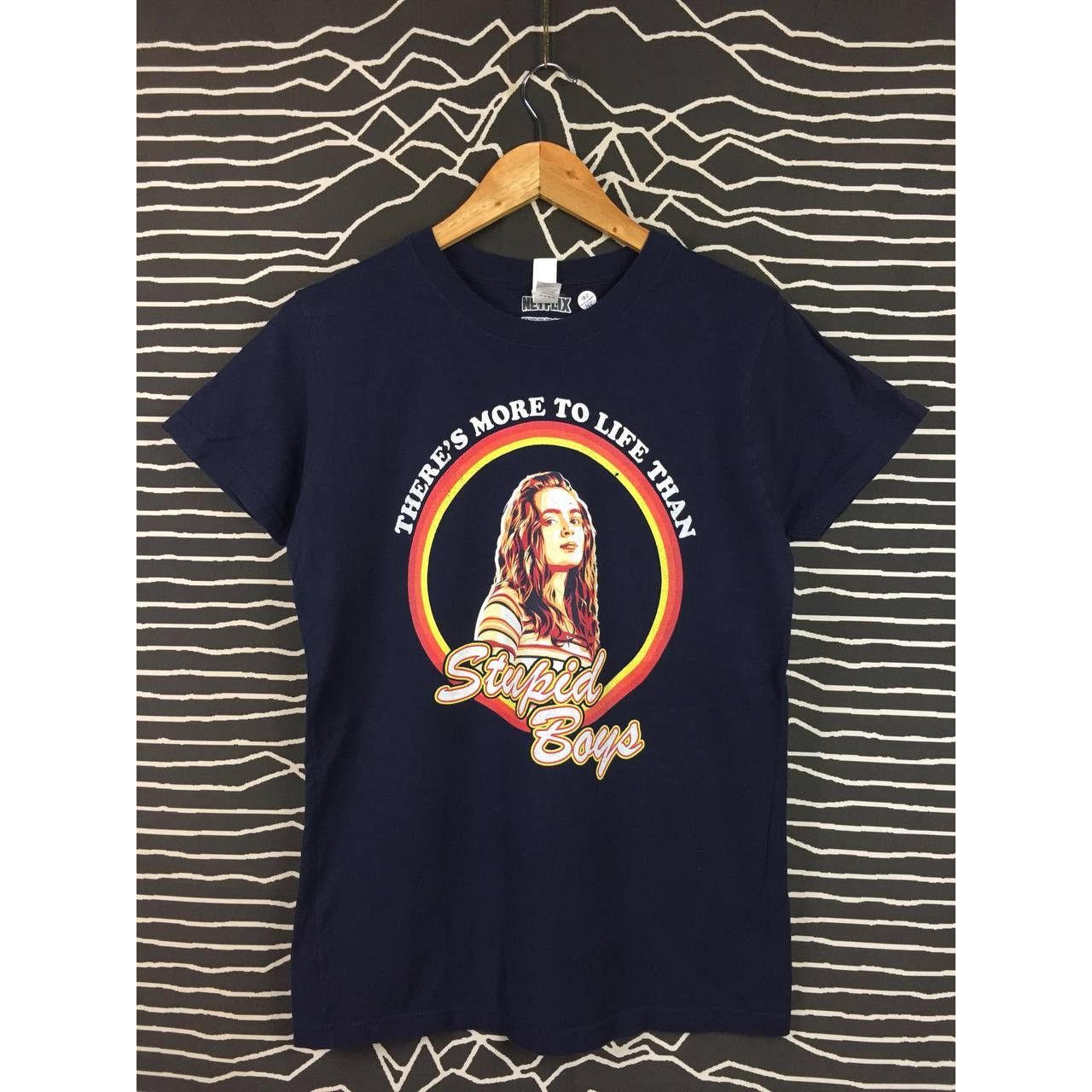 Other Stranger Things There's More To Life Than Stupid Boys Tee Size XL / US 12-14 / IT 48-50 - 1 Thumbnail