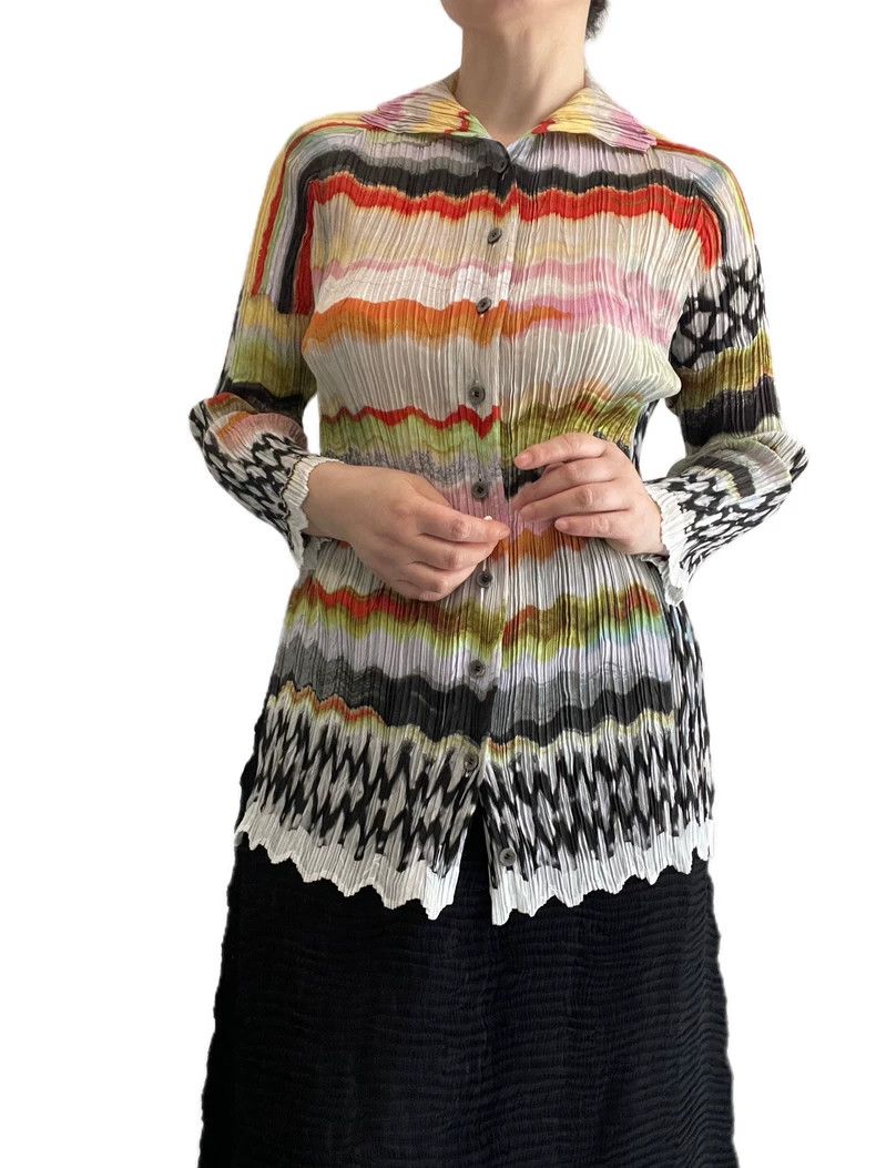 Issey Miyake Issey Miyake A long-sleeved cardigan with a green main lin Size M / US 6-8 / IT 42-44 - 7 Thumbnail
