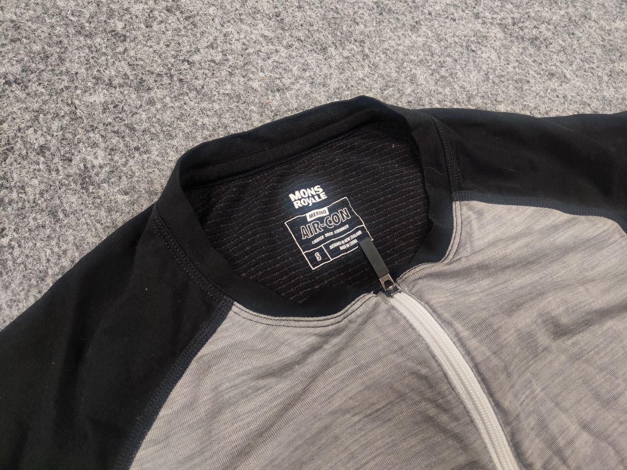Icebreaker Mons Royale merino Wool air con thermal T-shirt short zip Size US S / EU 44-46 / 1 - 8 Thumbnail