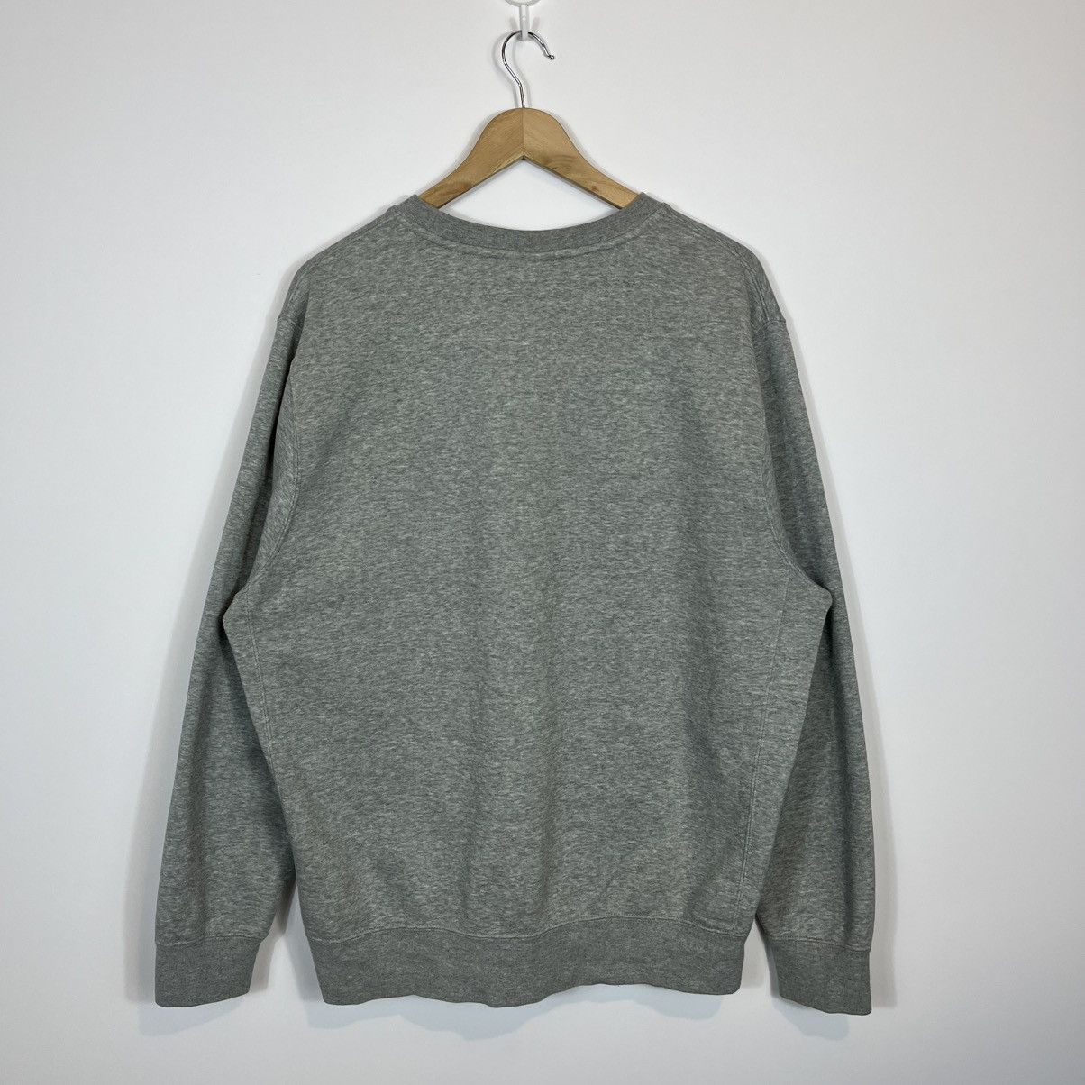 Nike Nike Sportswear Club Fleece Basic Gray Sweatshirt Streetwear Size US L / EU 52-54 / 3 - 11 Thumbnail