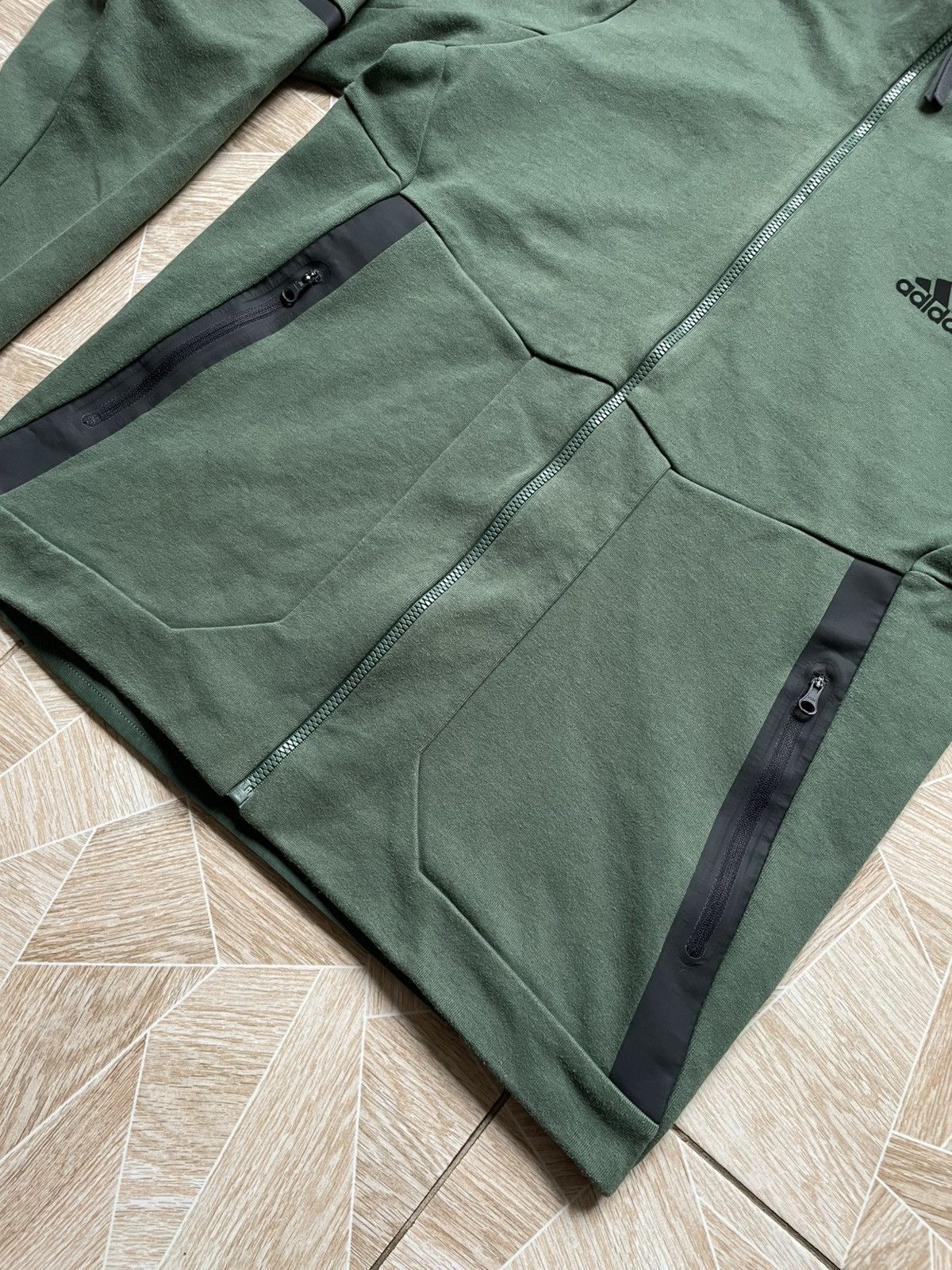 Adidas Rare ADIDAS Designed For Gameday Zip Hoodie M Oxide Green Size US M / EU 48-50 / 2 - 4 Thumbnail