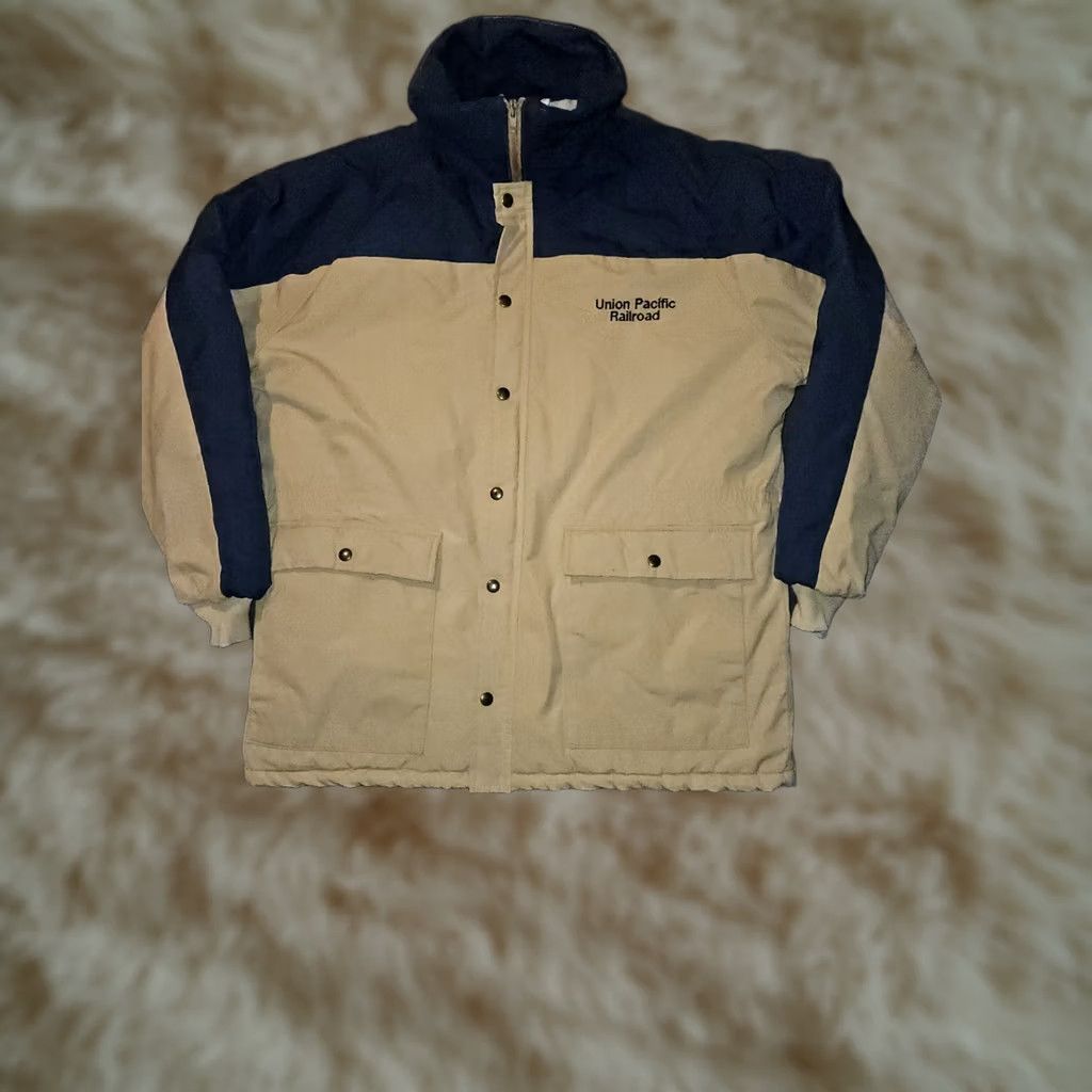 Dunbrooke VINTAGE Dunbrooke Jacket Mens XL Tan Blue Zip Snap Embroidered Railroad USA 80s 90s Comfort Pockets Full Zip Snaps Size US XL / EU 56 / 4 - 1 Thumbnail