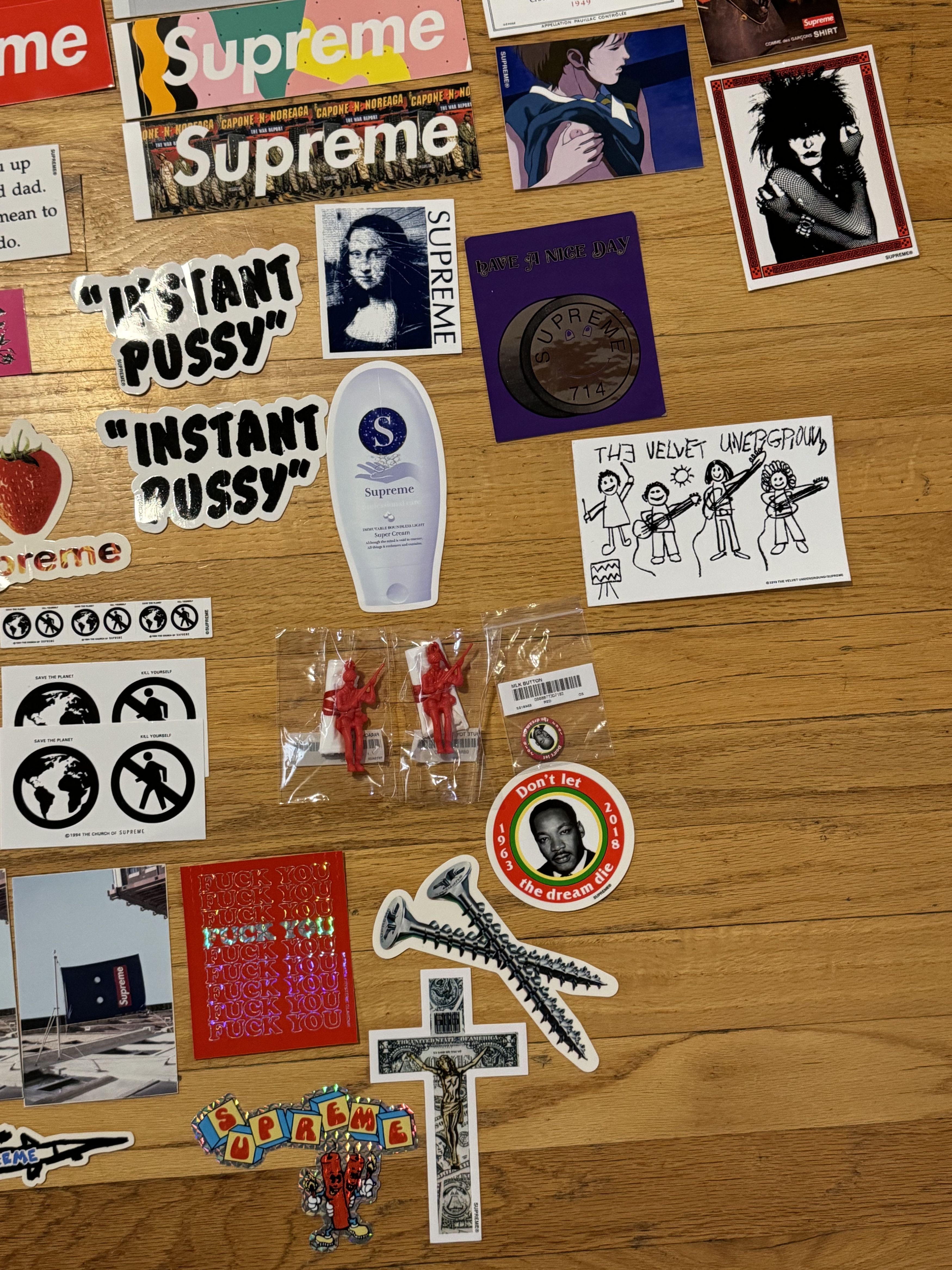 Supreme Vintage Supreme Sticker Collection – 42+ Box Logos + Rares Size ONE SIZE - 9 Thumbnail