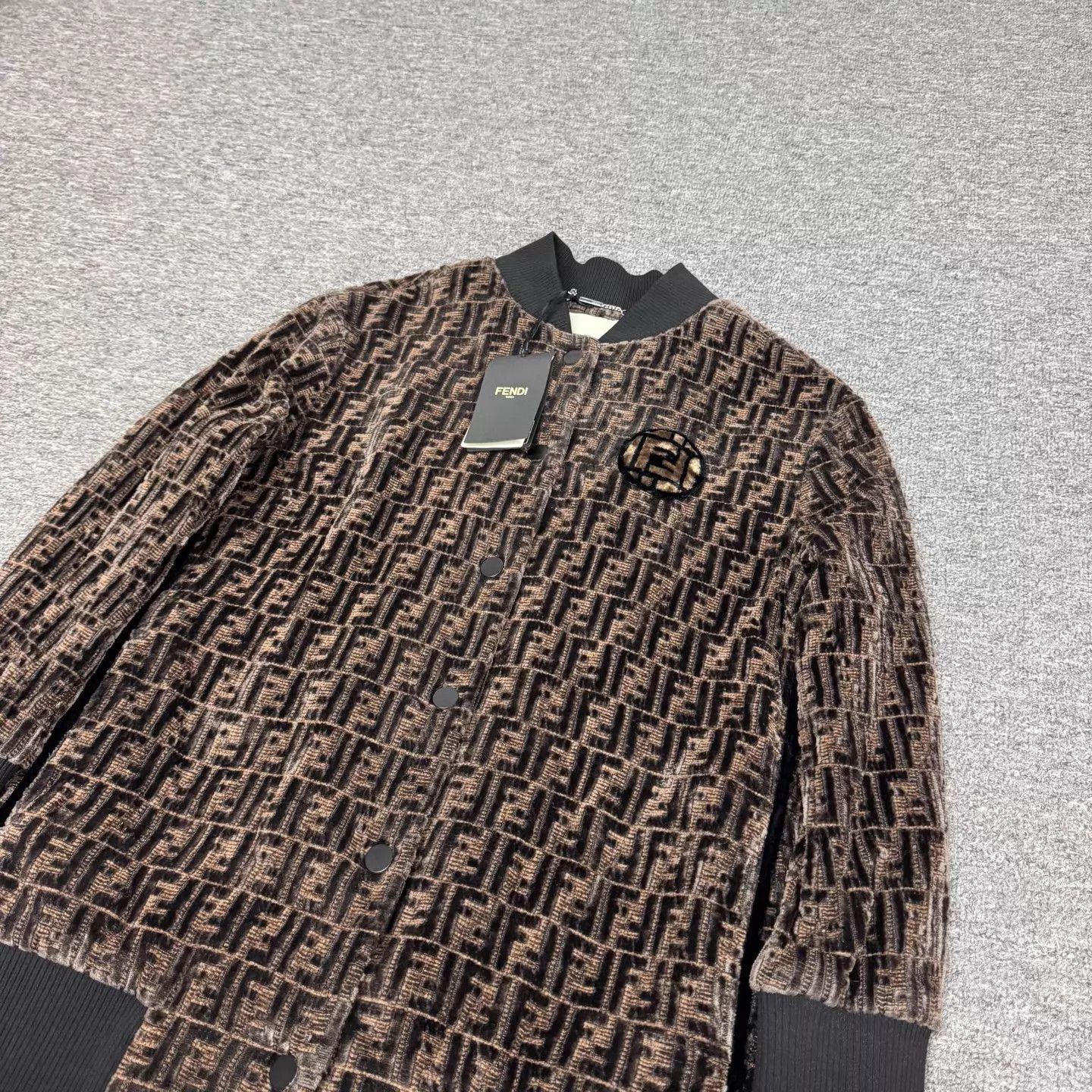 Fendi Fendi brown all over FF print velvet baseball jacket Size XS / US 0-2 / IT 36-38 - 3 Thumbnail