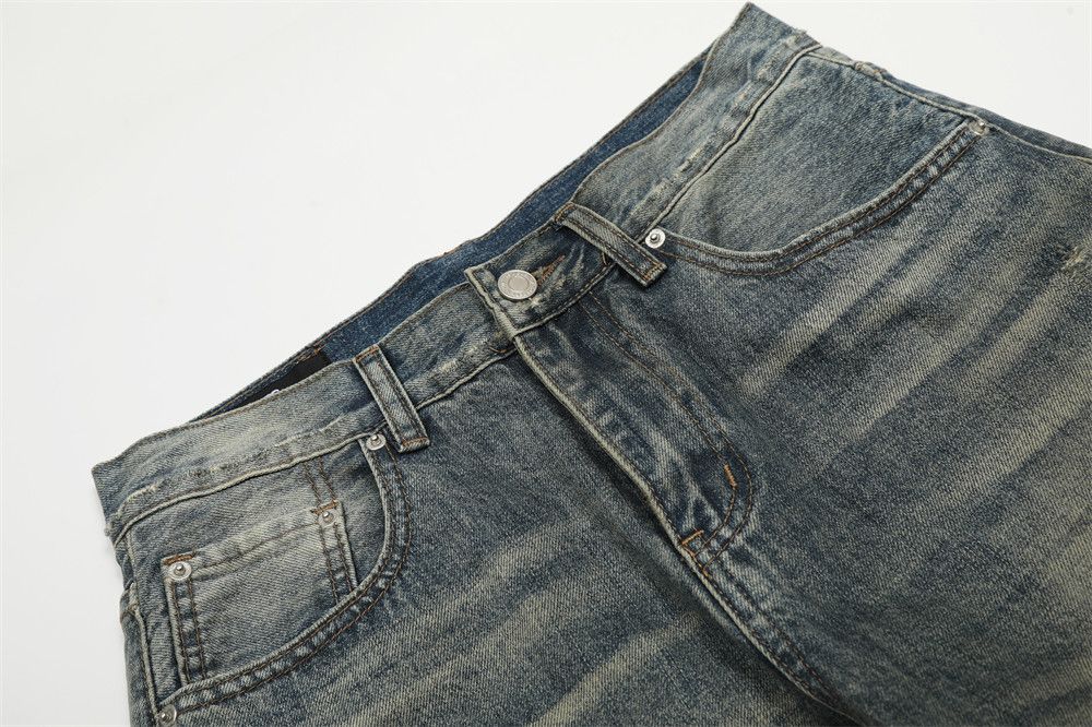 Vintage Men's loose vintage washed distressed scimitar jeans Size US 32 / EU 48 - 4 Thumbnail