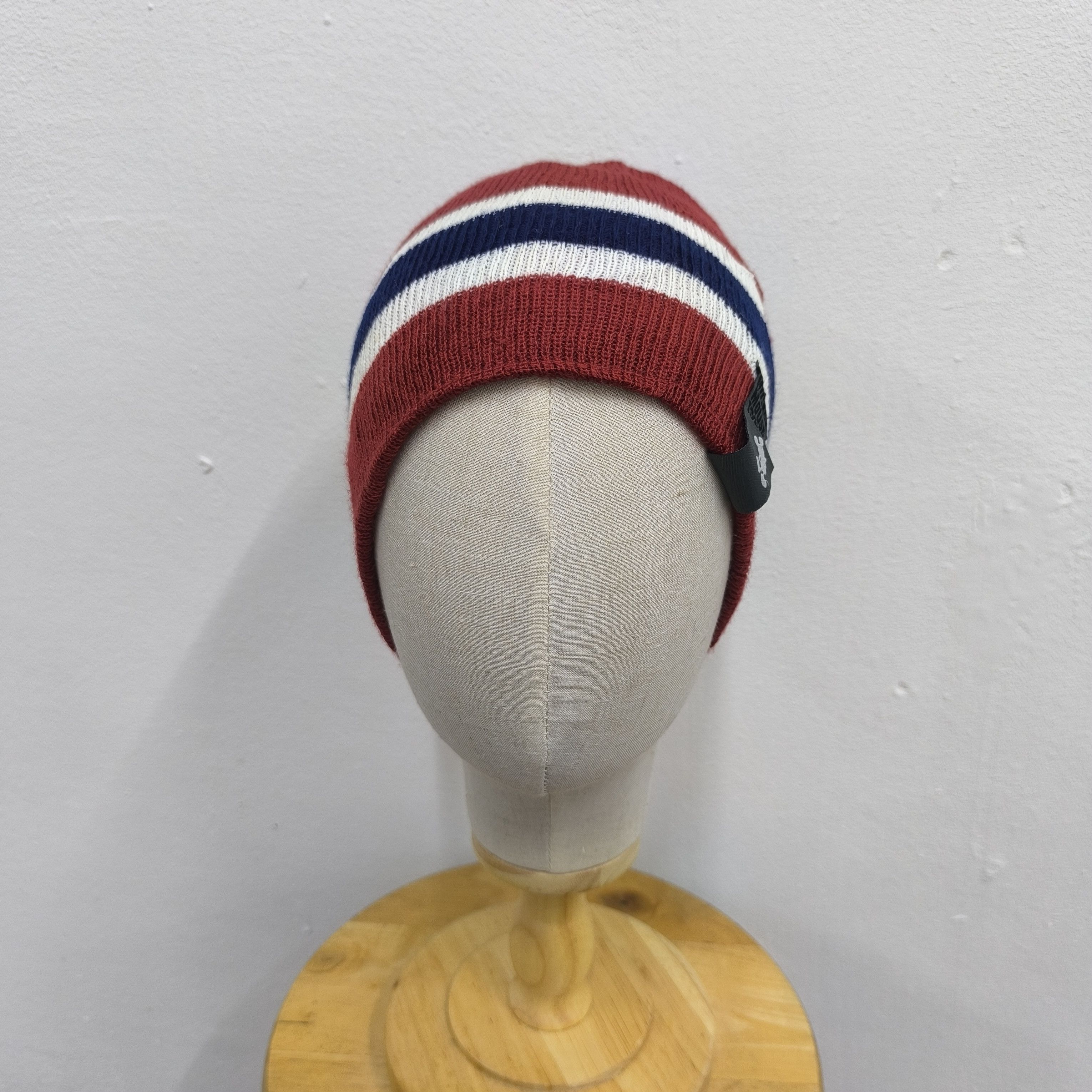 Disney × Mickey Mouse 🌟Disney micker mouse stripes pull on beanie hat Size ONE SIZE - 2 Thumbnail