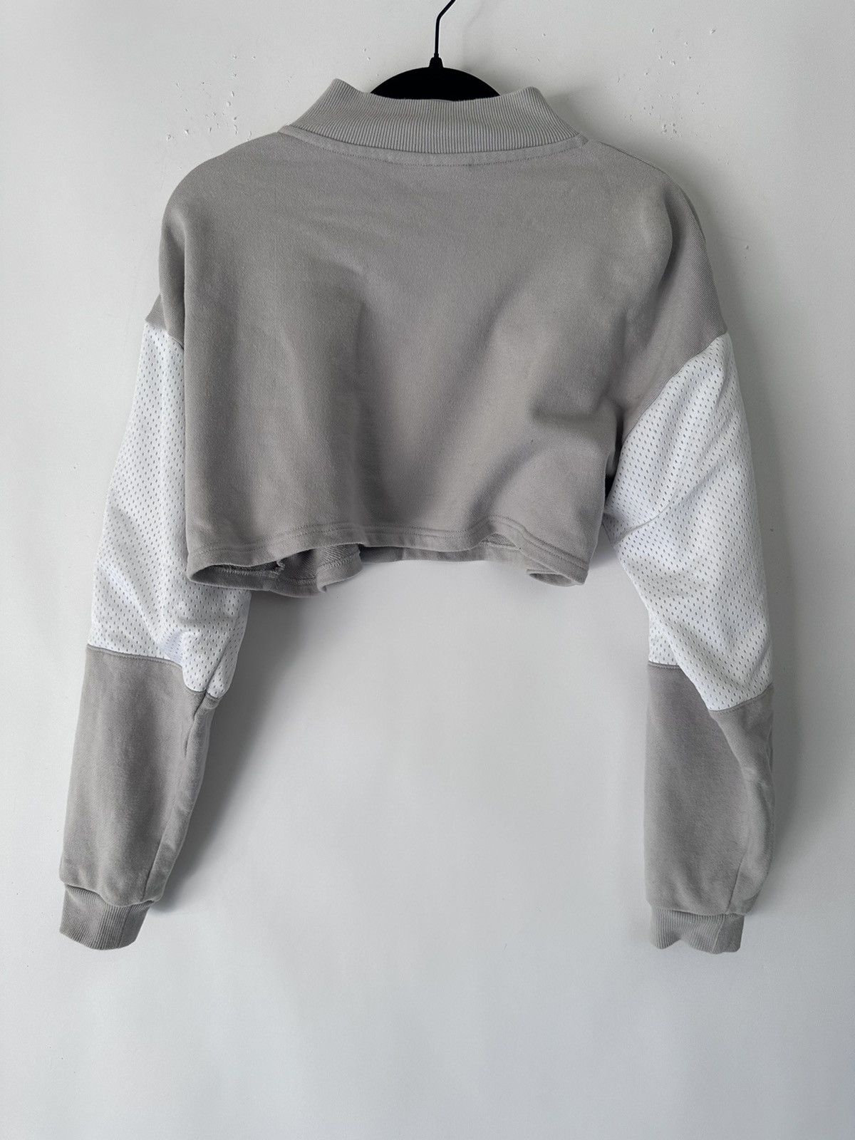 Fila Fila Cropped Zippered Sweatshirt Size S / US 4 / IT 40 - 2 Thumbnail