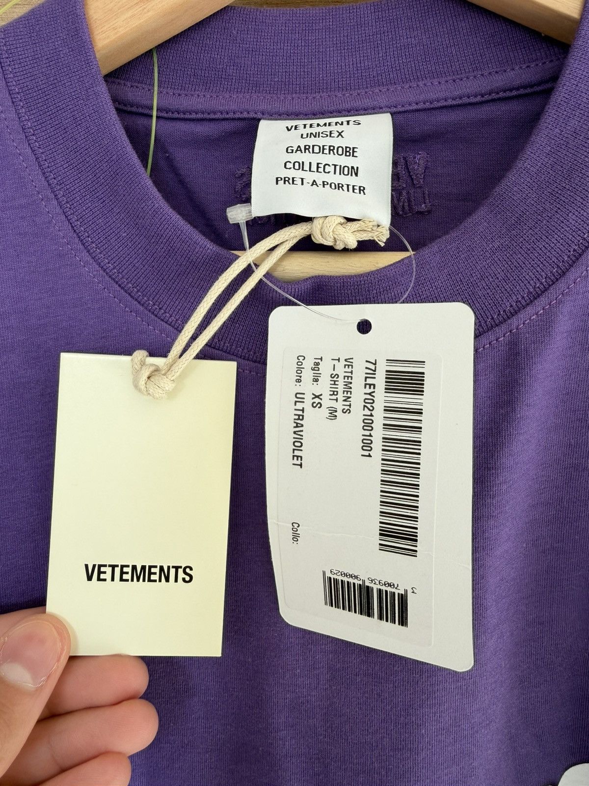 Vetements Vetements Logo T-shirt Purple Size US XS / EU 42 / 0 - 6 Thumbnail