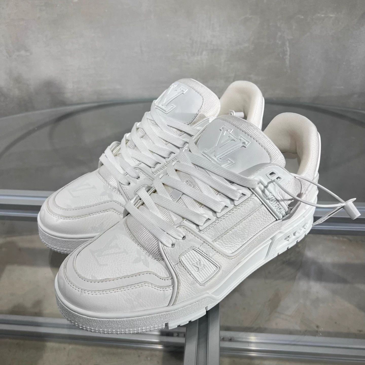 Louis Vuitton LV Trainer White All Over Print UK6/40 New, tried on only Size US 7 / EU 40 - 2 Thumbnail