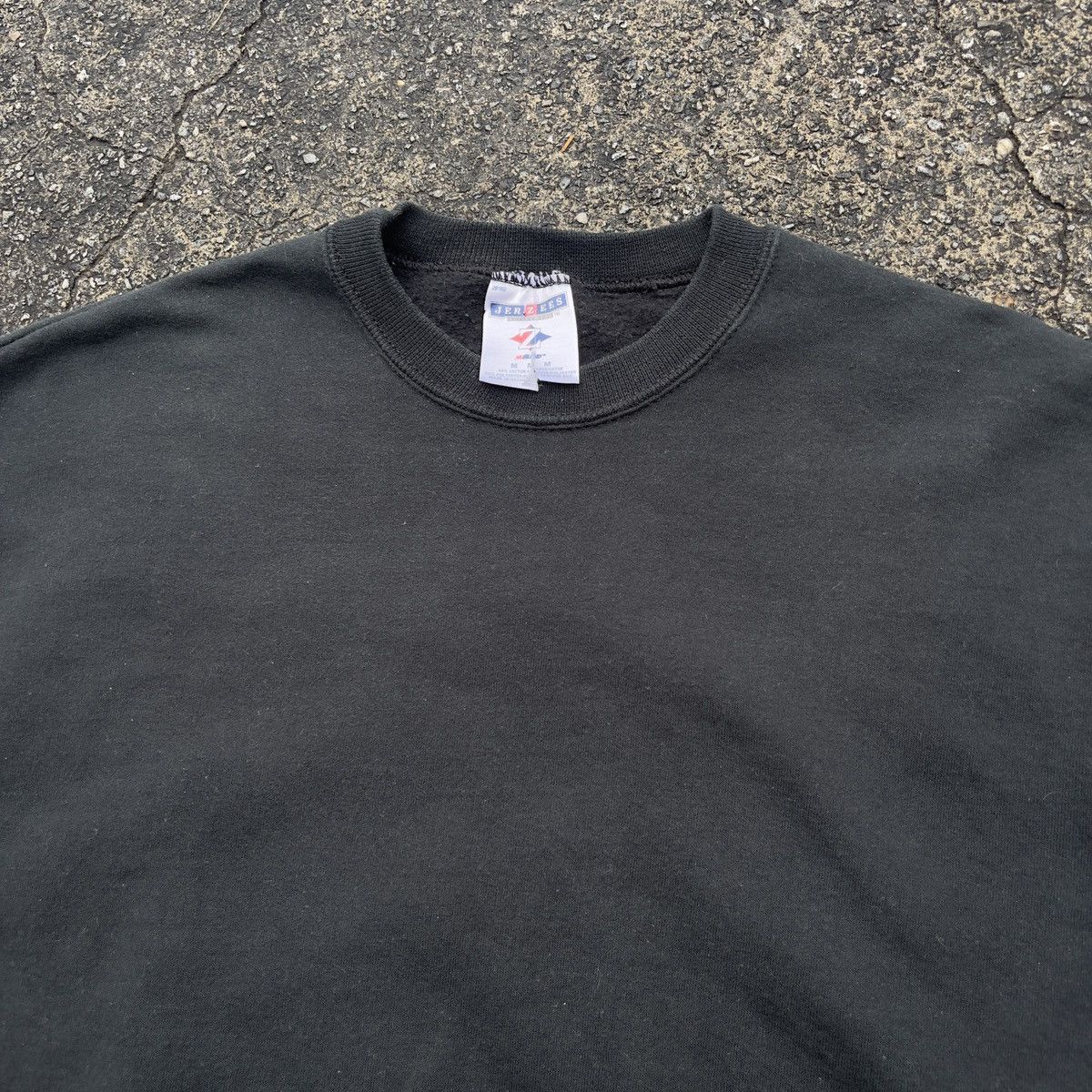 Jerzees × Vintage Vintage Faded 90s JERZEES Black Blank Crewneck Size US M / EU 48-50 / 2 - 2 Thumbnail