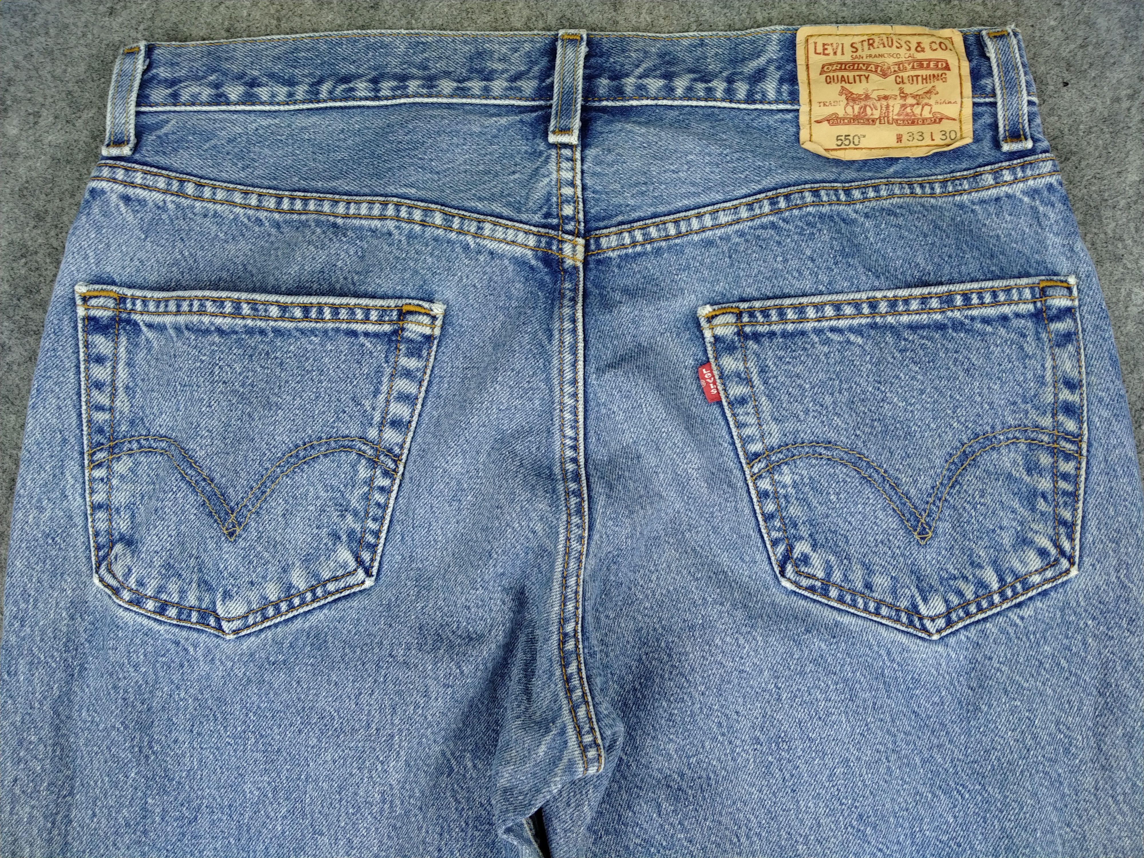 Levi's Faded Blue Vintage Levi's 550 Relaxed Fit Denim 33x29 -JN722 Size US 33 - 4 Thumbnail