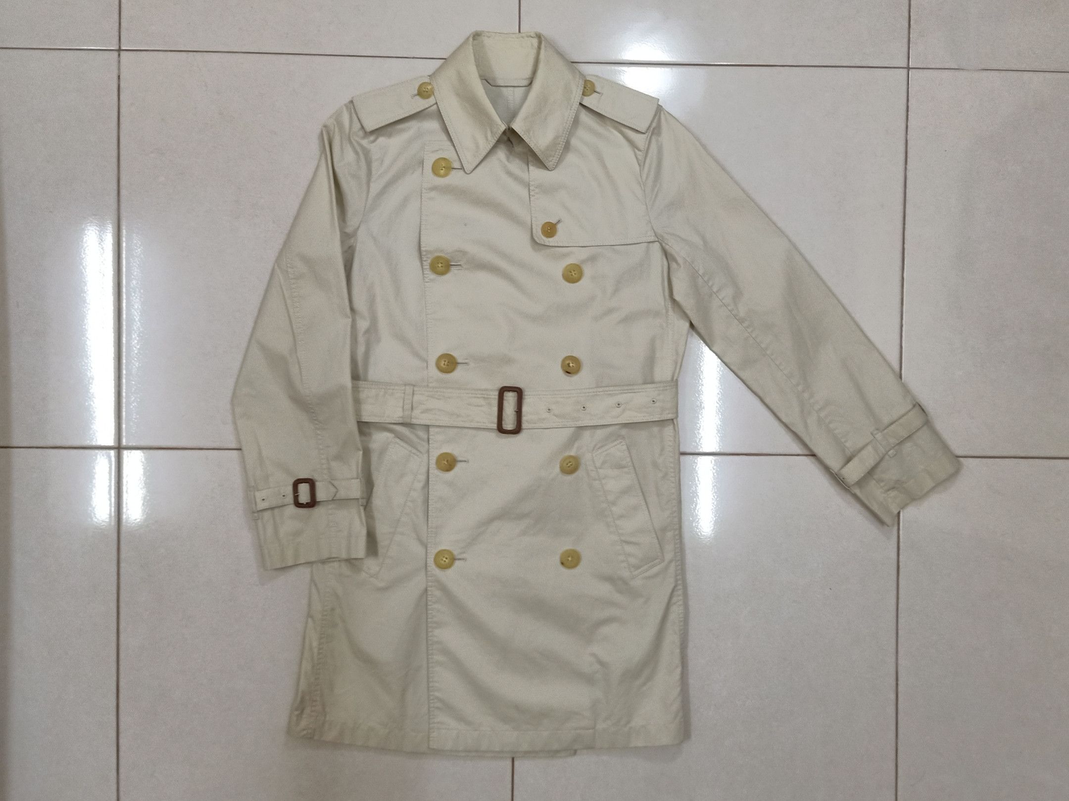 Burberry BURBERRY LONDON Beige Color Button Long Coats Parka Size US S / EU 44-46 / 1 - 4 Thumbnail