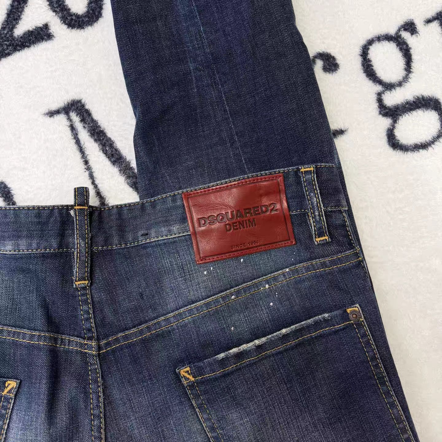 Dsquared2 DSQUARED2 Washed Distressed Jeans K15 Size US 34 / EU 50 - 3 Thumbnail