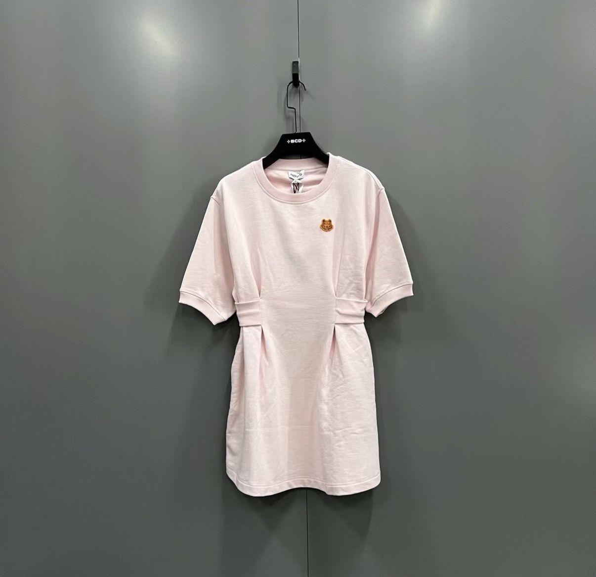 Kenzo KENZO pink tiger embroidered dress J41 Size M / US 6-8 / IT 42-44 - 1 Thumbnail