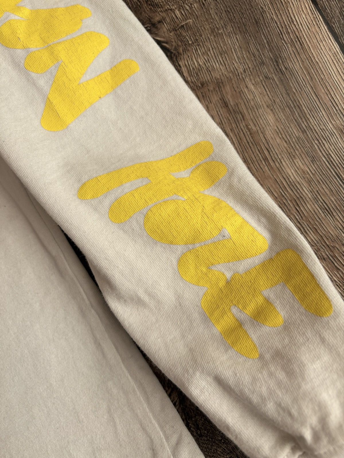 Rap Tees Kanye West Wayoming L/S 2018 Album Listening Long Sleeve Tee Size US M / EU 48-50 / 2 - 13 Thumbnail