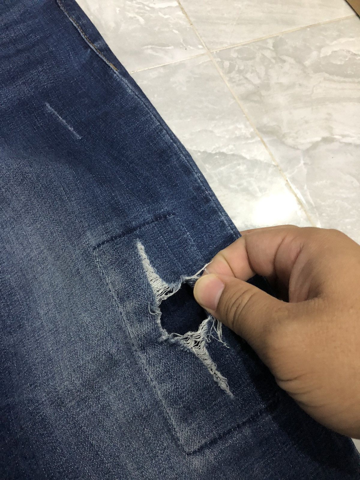 Designer × Kenneth Cole Kenneth Cole New York Distressed Repair Jeans – Size 34 Size US 34 / EU 50 - 5 Thumbnail