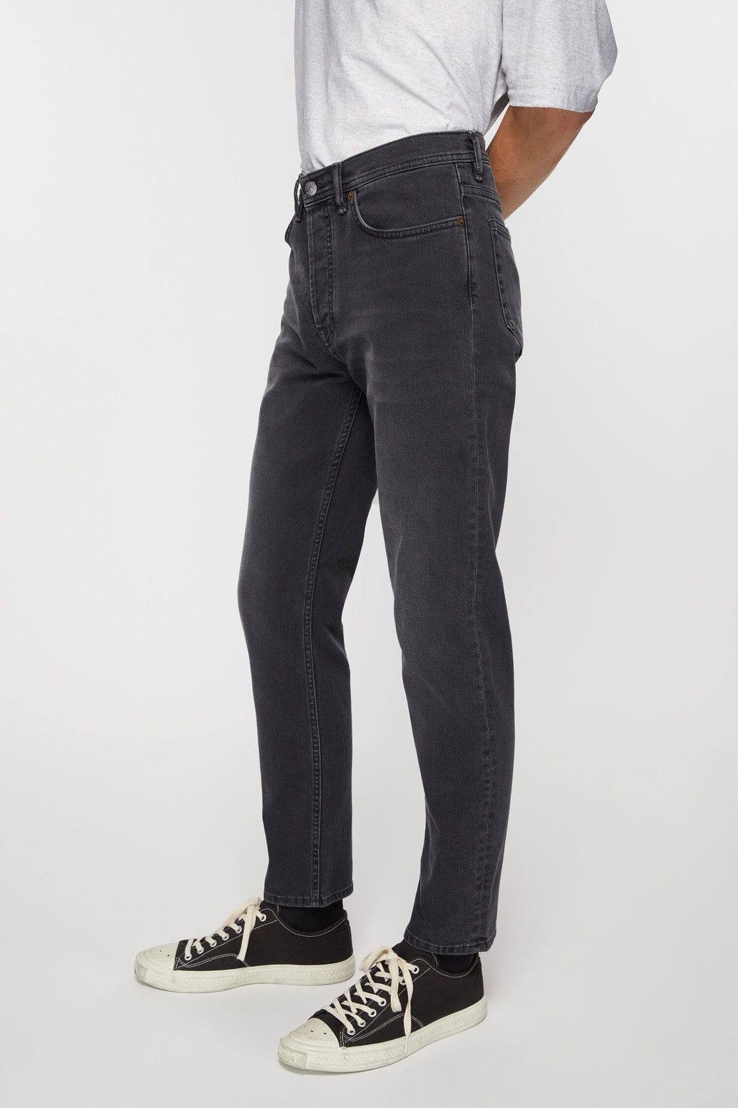 Acne Studios Acne Studios avant garde skinny fit graphite jeans denim Size US 32 / EU 48 - 3 Thumbnail