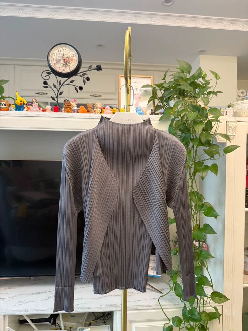 Issey Miyake Issey Miyake size:3 Grey vest Size XS / US 0-2 / IT 36-38 - 6 Thumbnail