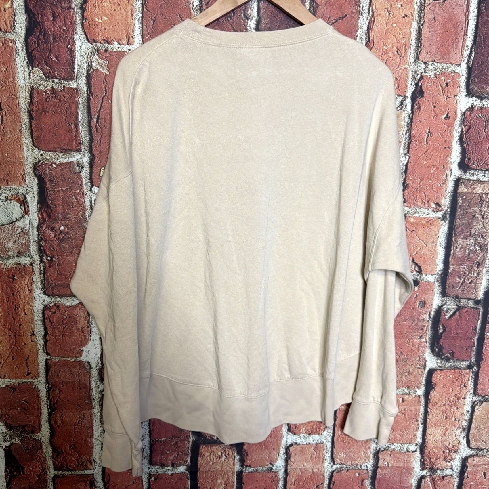 Nike Nike Club Fleece Crewneck Sweatshirt Women M Beige CX2523-140 Pullover Regular Fit Size M / US 6-8 / IT 42-44 - 3 Thumbnail