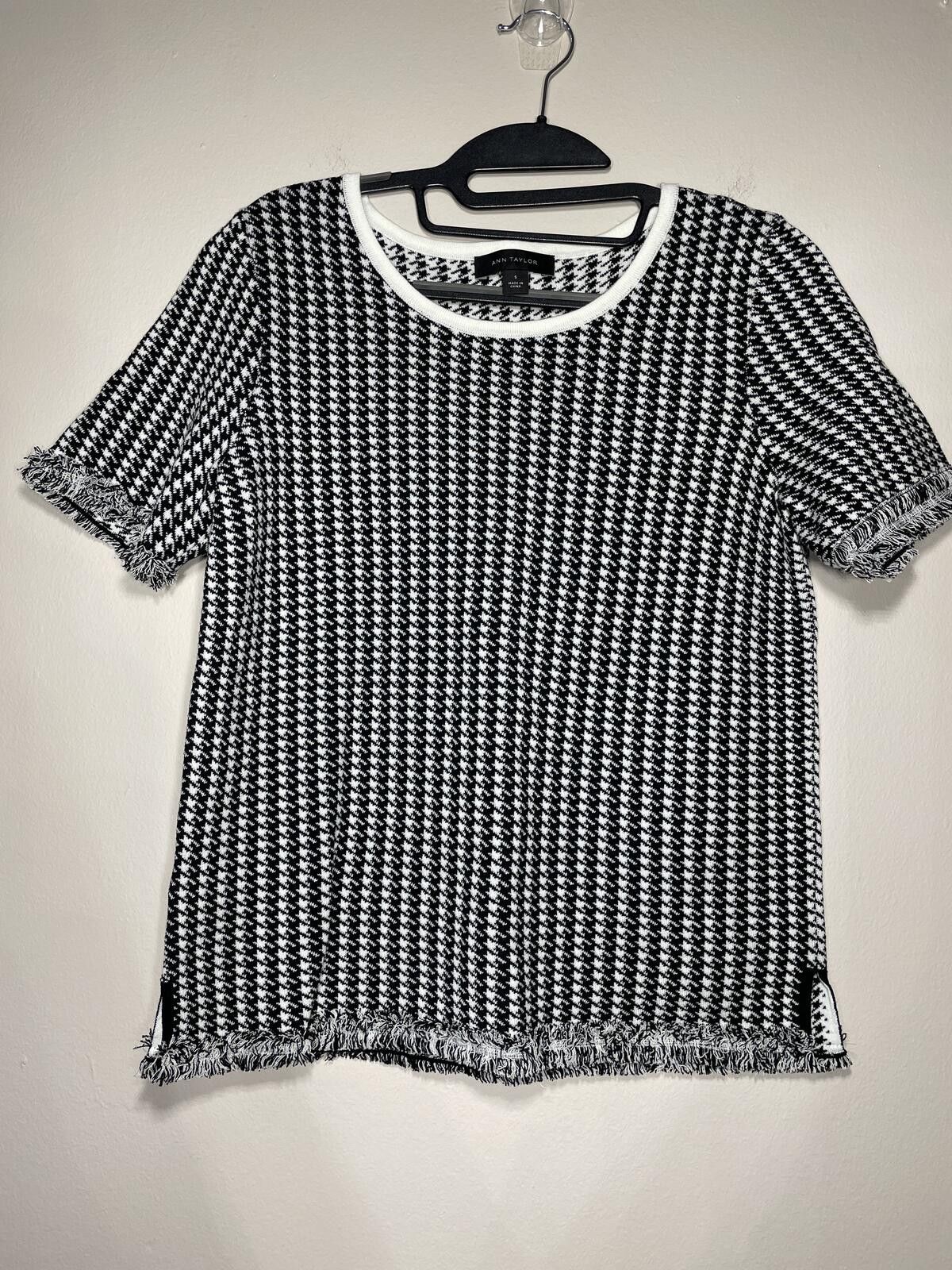 Ann Taylor Ann Taylor Houndstooth Fringe Sweater Top preppy chic S Size S / US 4 / IT 40 - 4 Thumbnail