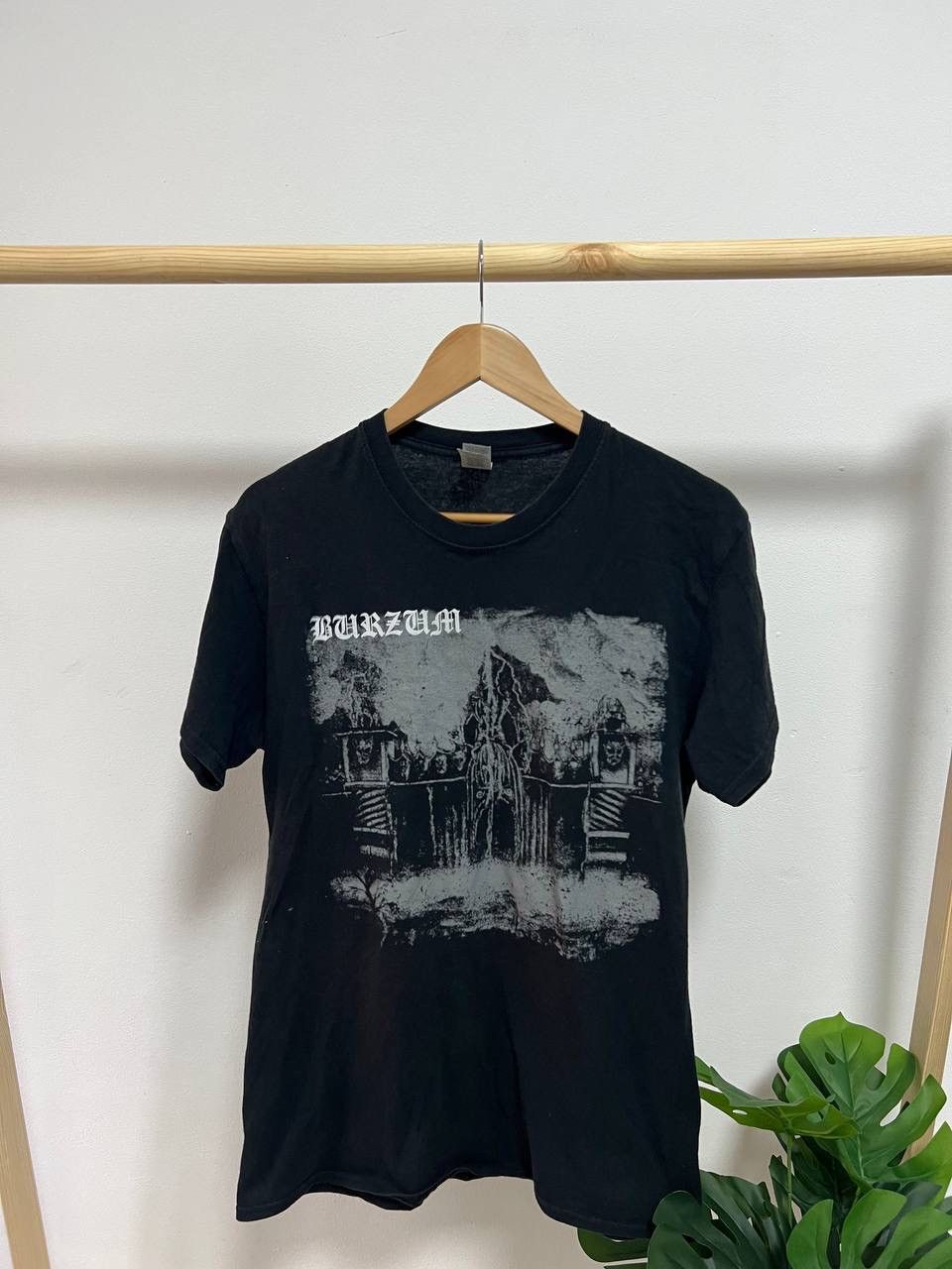 Band Tees Burzum T-shirt Rock Band Tee Vintage Size L Size US L / EU 52-54 / 3 - 2 Thumbnail