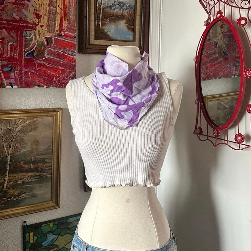 Other no brand purple camouflage bandana Size ONE SIZE - 1 Thumbnail