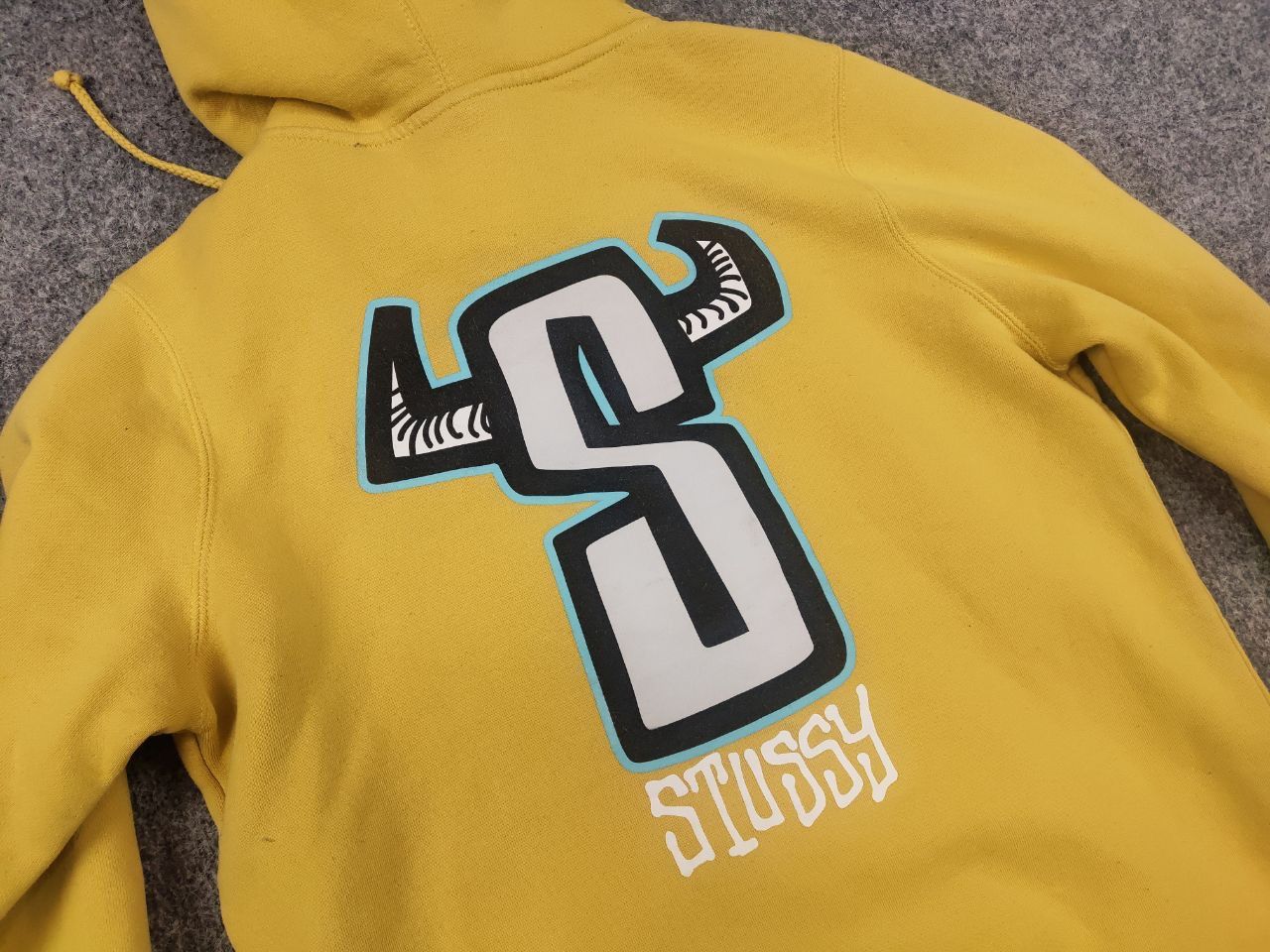Stussy Vintage Stussy Yellow Hoodie S-Horn Big Logo Size US XS / EU 42 / 0 - 12 Thumbnail