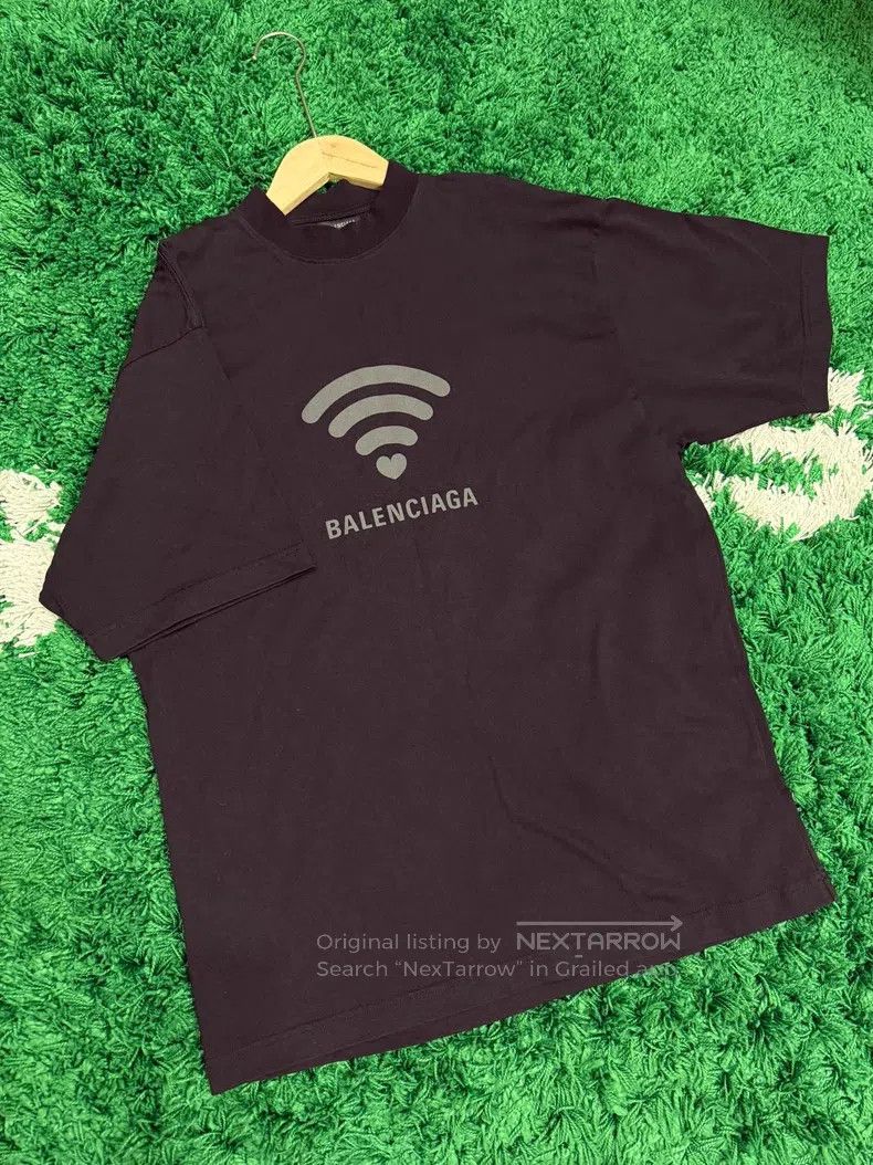 Balenciaga Balenciaga Wifi Heart Logo Short Sleeve Shirt Size US XXS / EU 40 - 1 Thumbnail