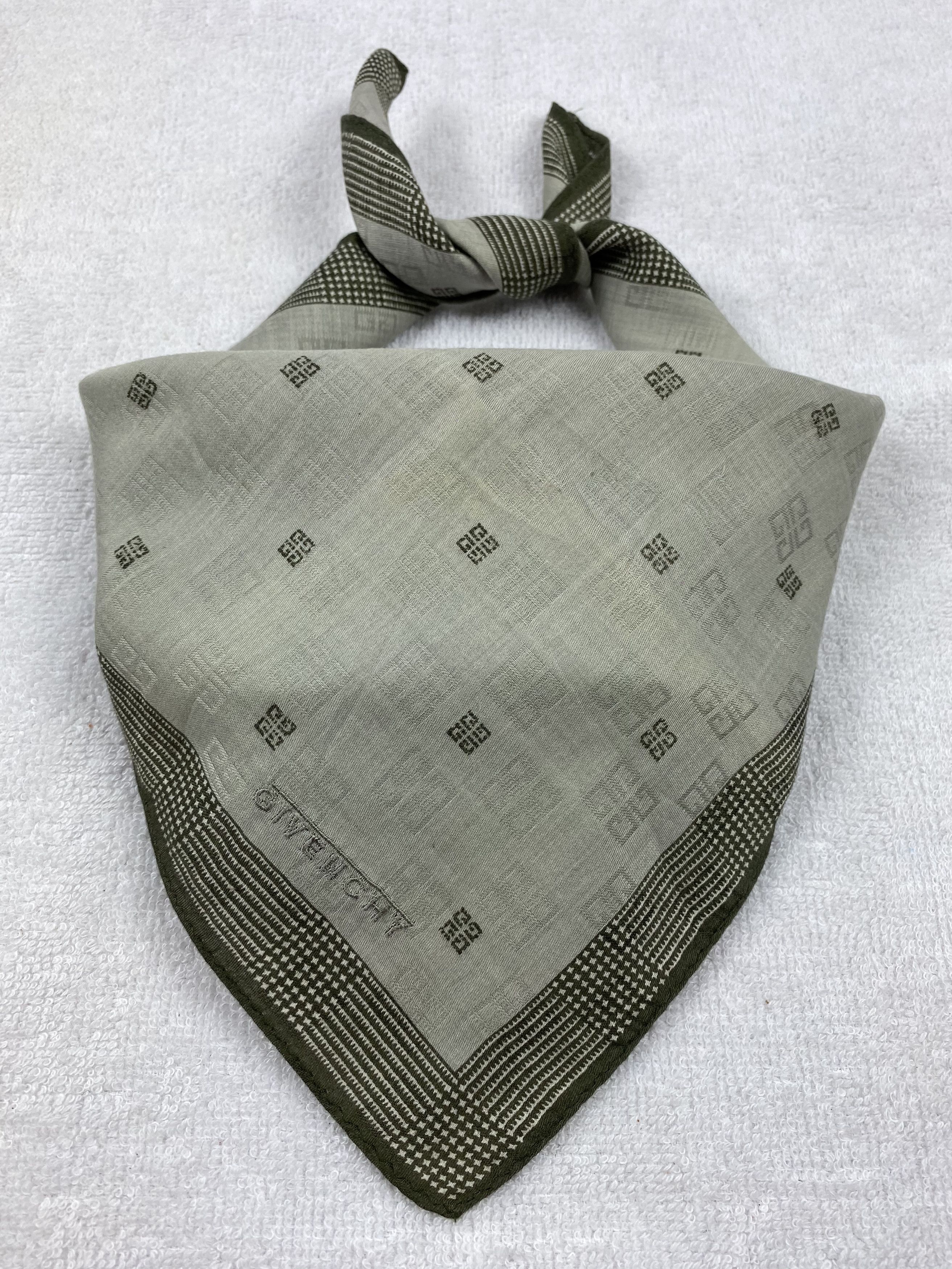 Vintage Givenchy Handkerchief / Bandana / Neckerchief Size ONE SIZE - 1 Thumbnail