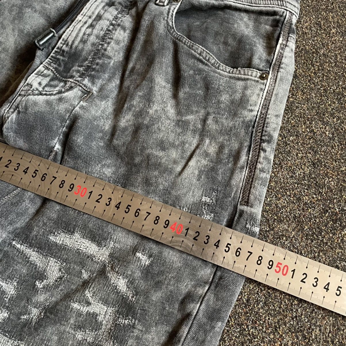 Diesel Vintage Y2K Distressed Baggy Jeans Grunge Skate Aesthetic 30 Size US 30 / EU 46 - 9 Thumbnail