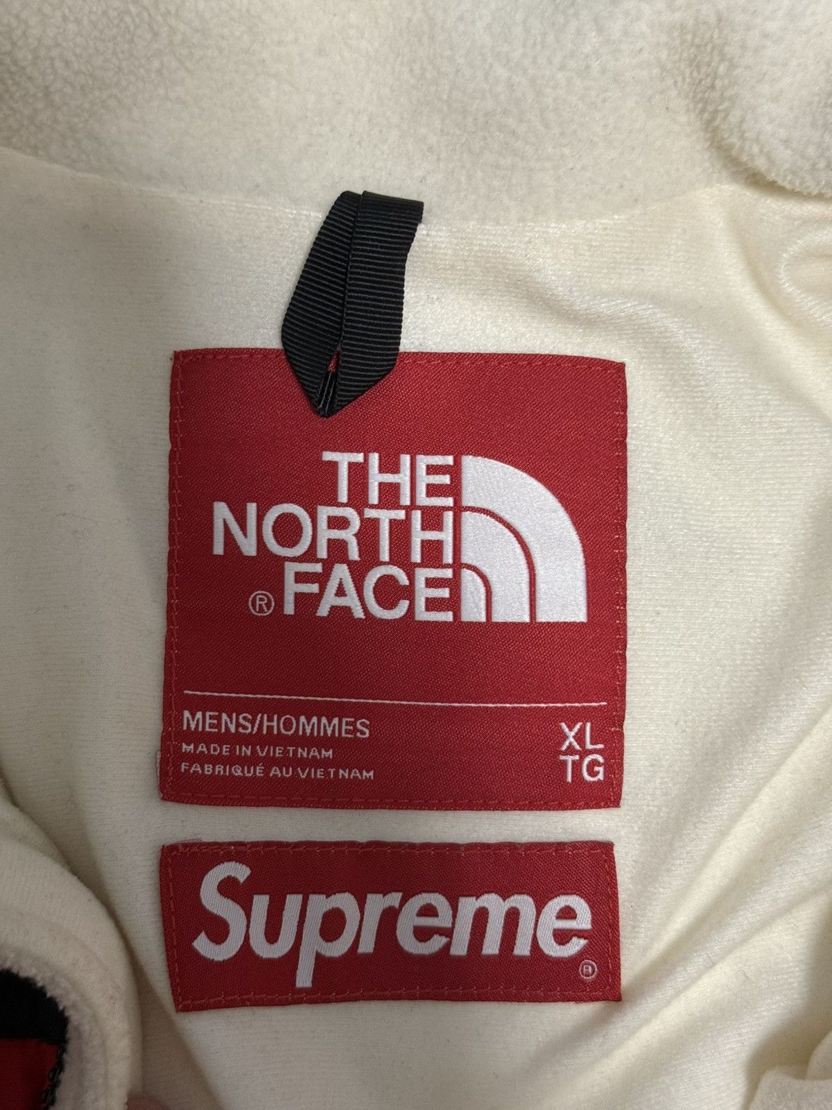 Supreme × The North Face Supreme tnf north face expedition fleece jacket white red xl Size US XL / EU 56 / 4 - 4 Thumbnail