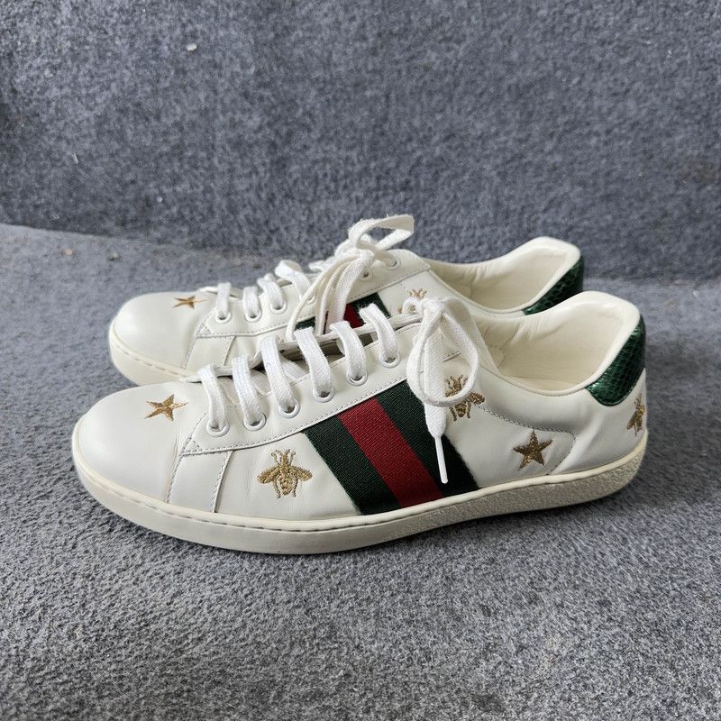 Gucci Gucci Ace Leather Bee Embroidered Sneakers 0079 Size US 8 / EU 41 - 1 Thumbnail