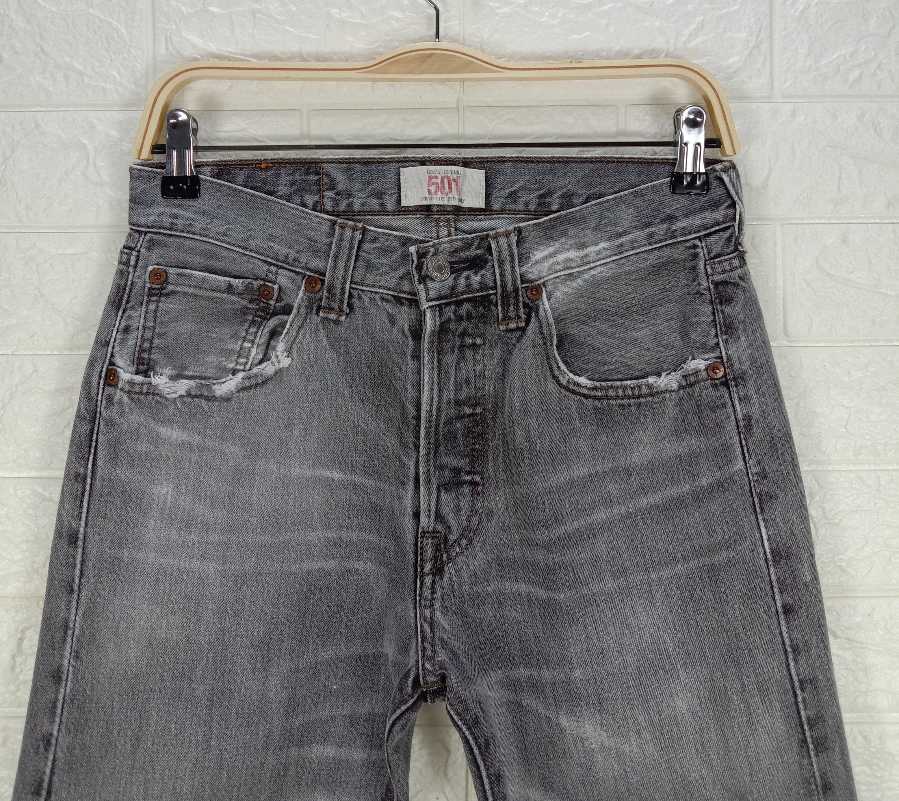 Levi's Vintage Levi's 501 Faded Black Jeans Buttons Fly Denim Size US 28 / EU 44 - 2 Thumbnail