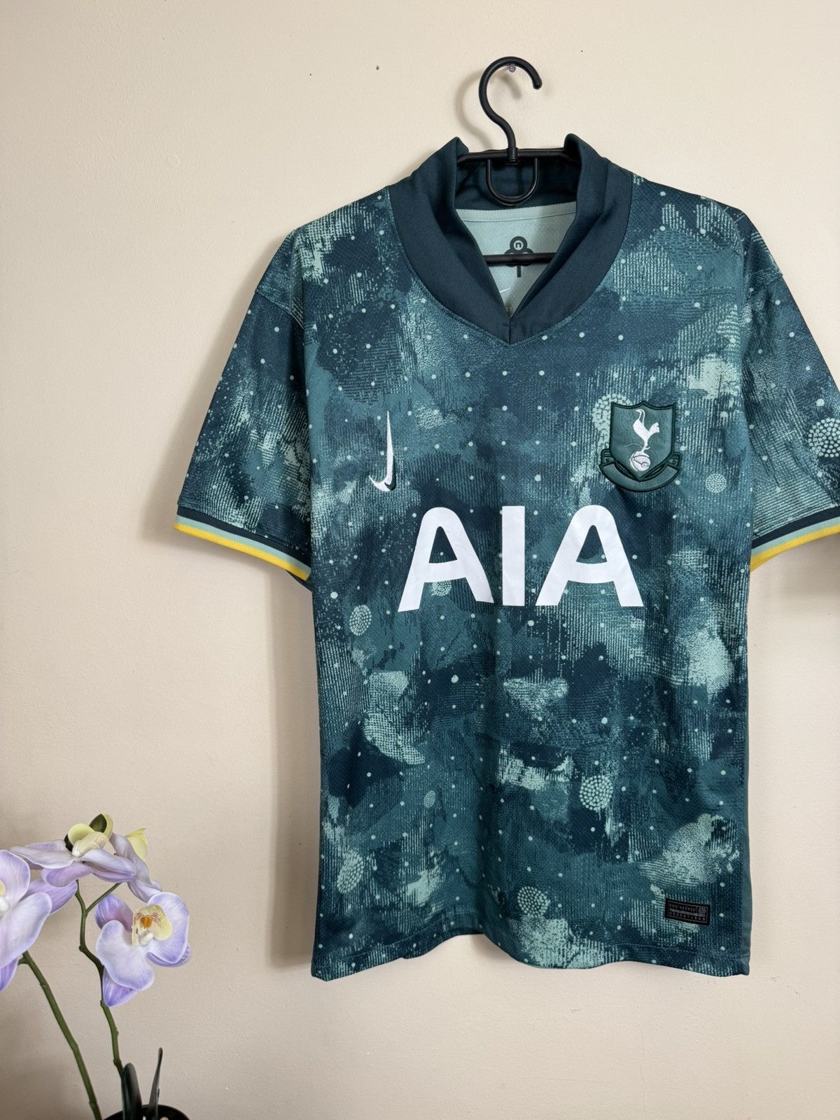 Nike Tottenham Hotspur Jersey #38 Oderbert Nike 2024-25 L Size US L / EU 52-54 / 3 - 5 Thumbnail