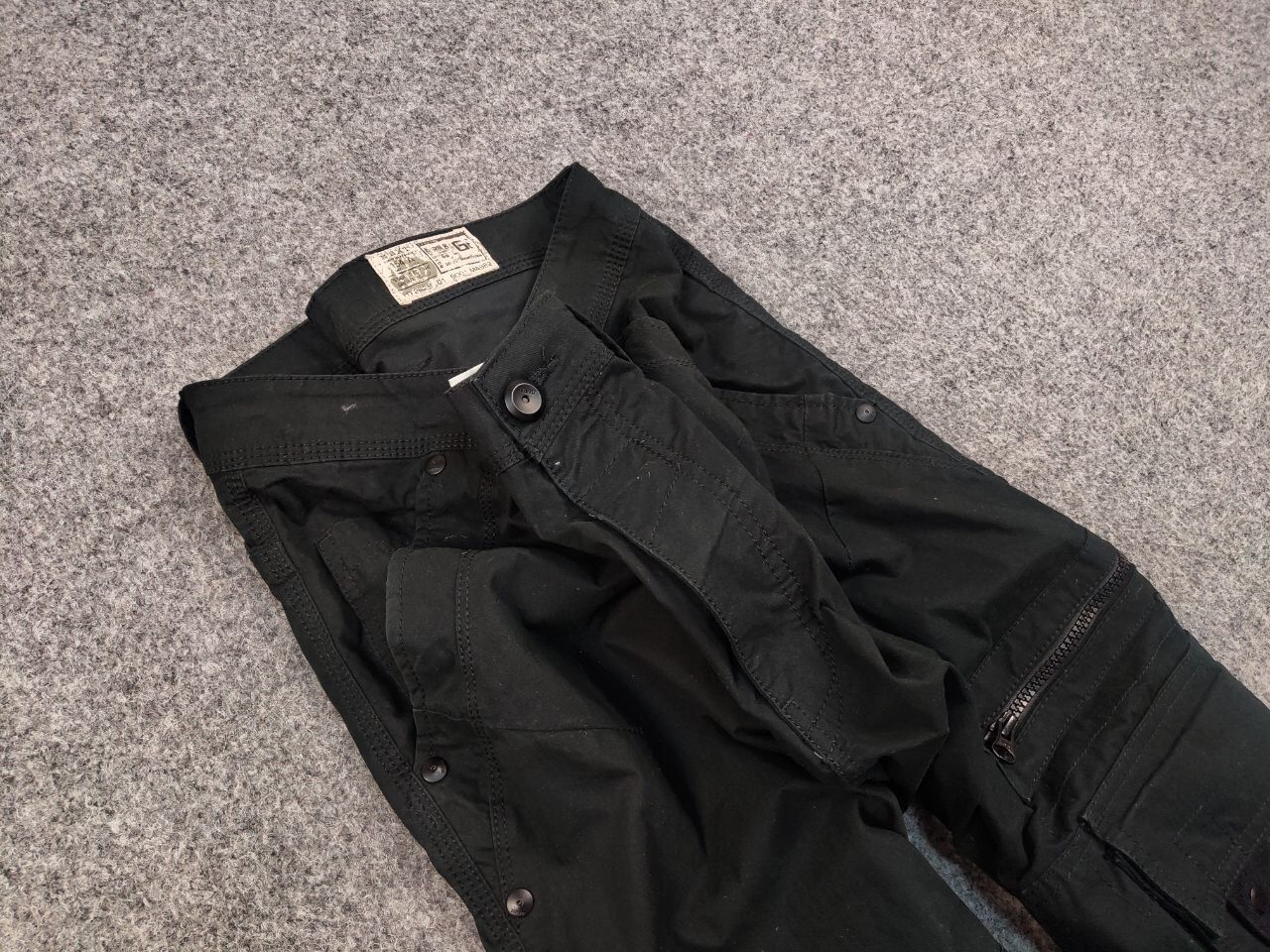 Japanese Brand Vintage Japan style Black Cargo Zip Pants Y2K Size US 34 / EU 50 - 11 Thumbnail