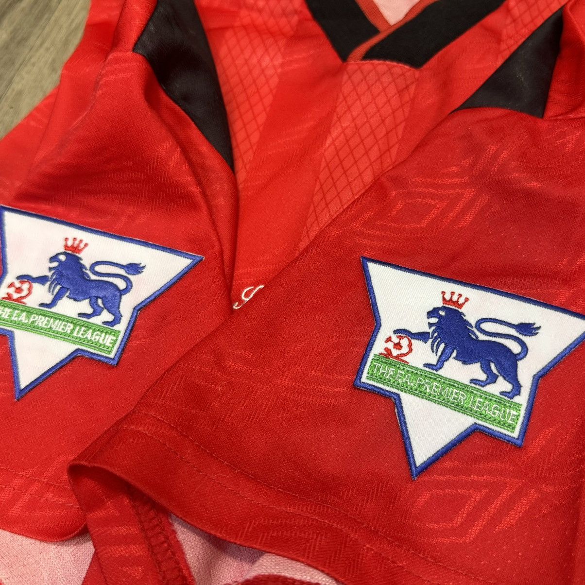 Umbro Nottingham forest 1996 stuart pearce testimonial match shirt Size US XL / EU 56 / 4 - 5 Thumbnail