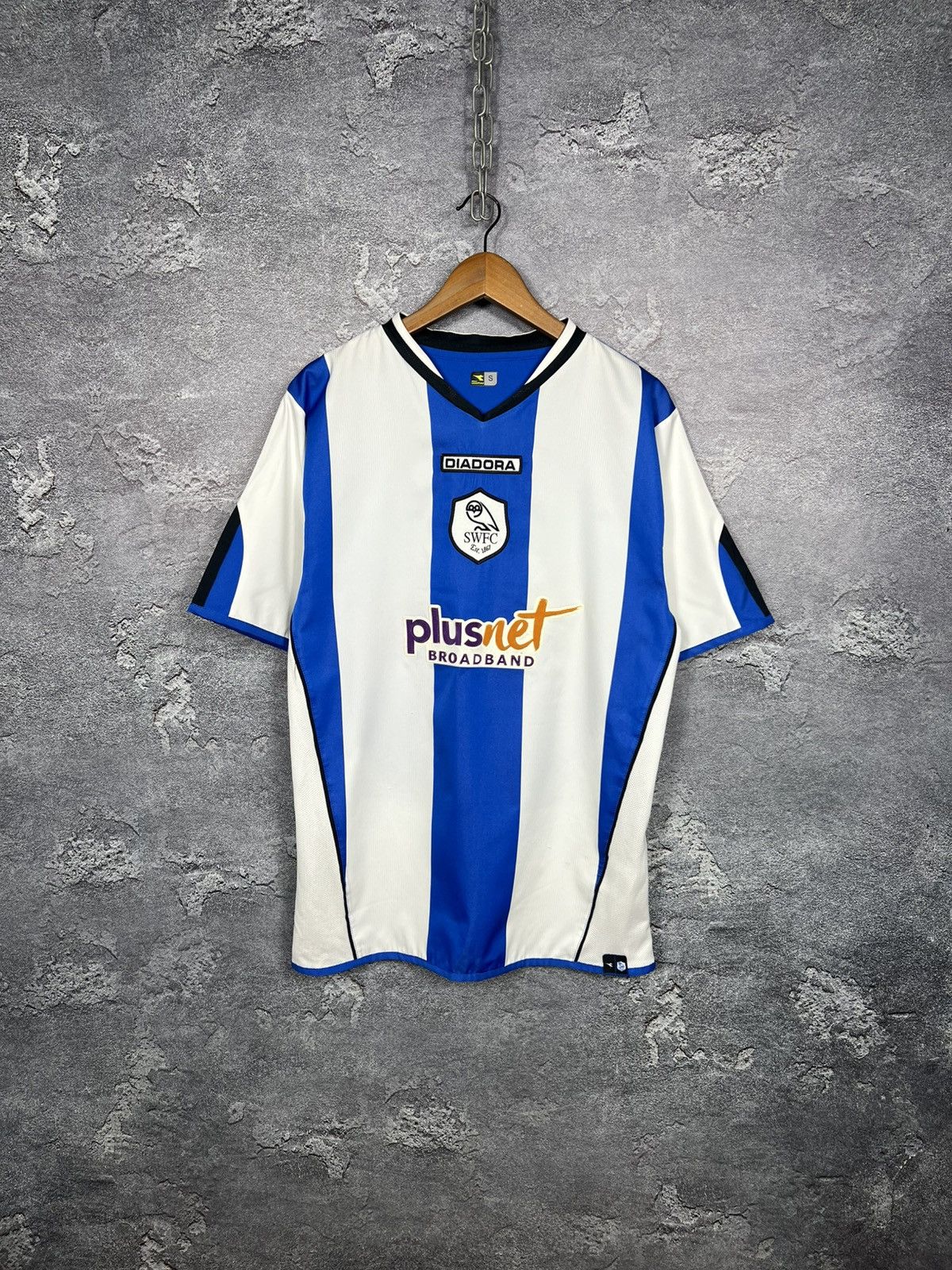 Diadora Vintage 2005 Diadora Sheffield Wednesday Home Jersey Tshirt Size US S / EU 44-46 / 1 - 1 Thumbnail