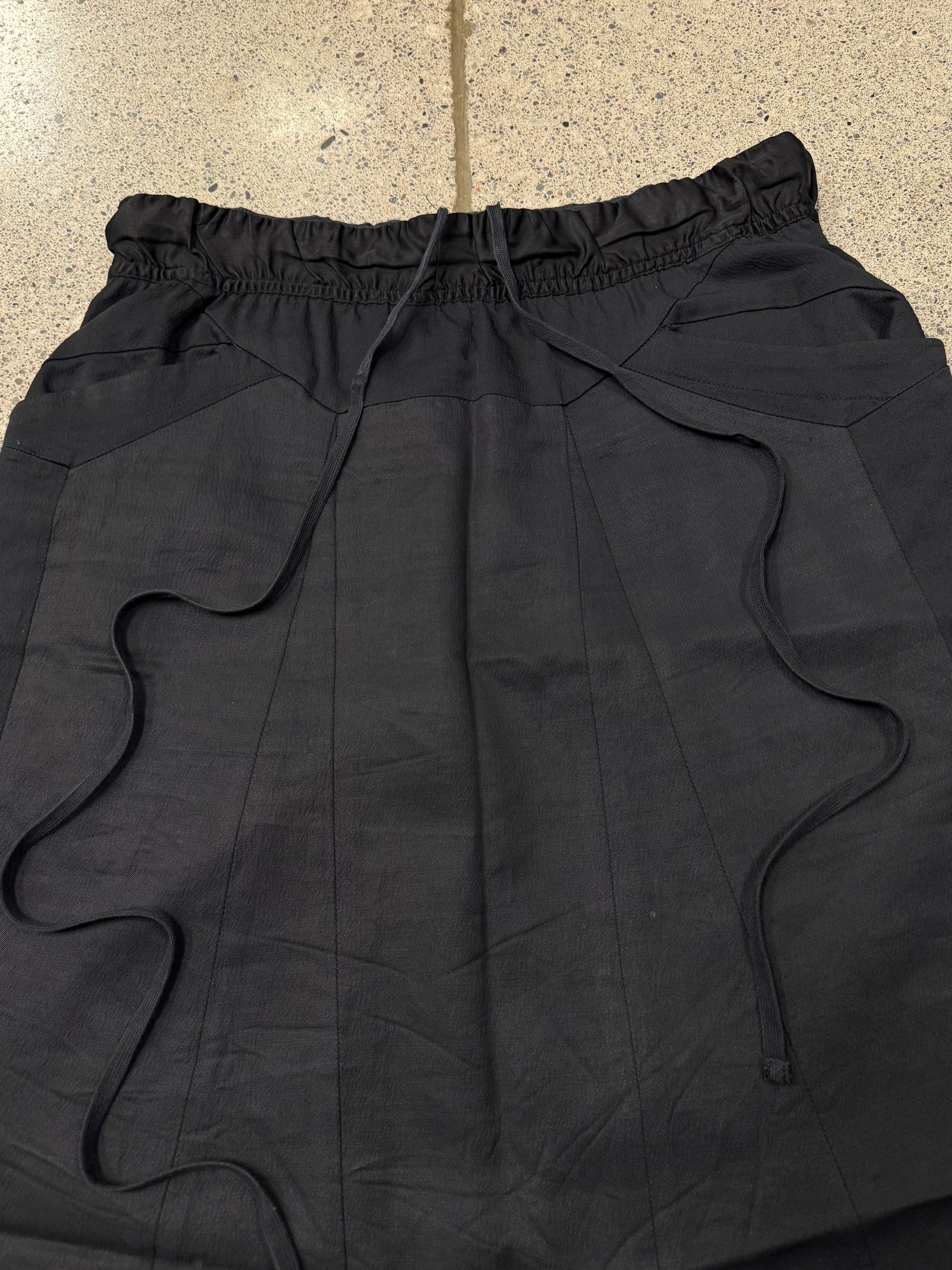 Julius SS2015 Julius Drop Crotch Black ‘Pod’ Drawstring Shorts Size US 30 / EU 46 - 2 Thumbnail