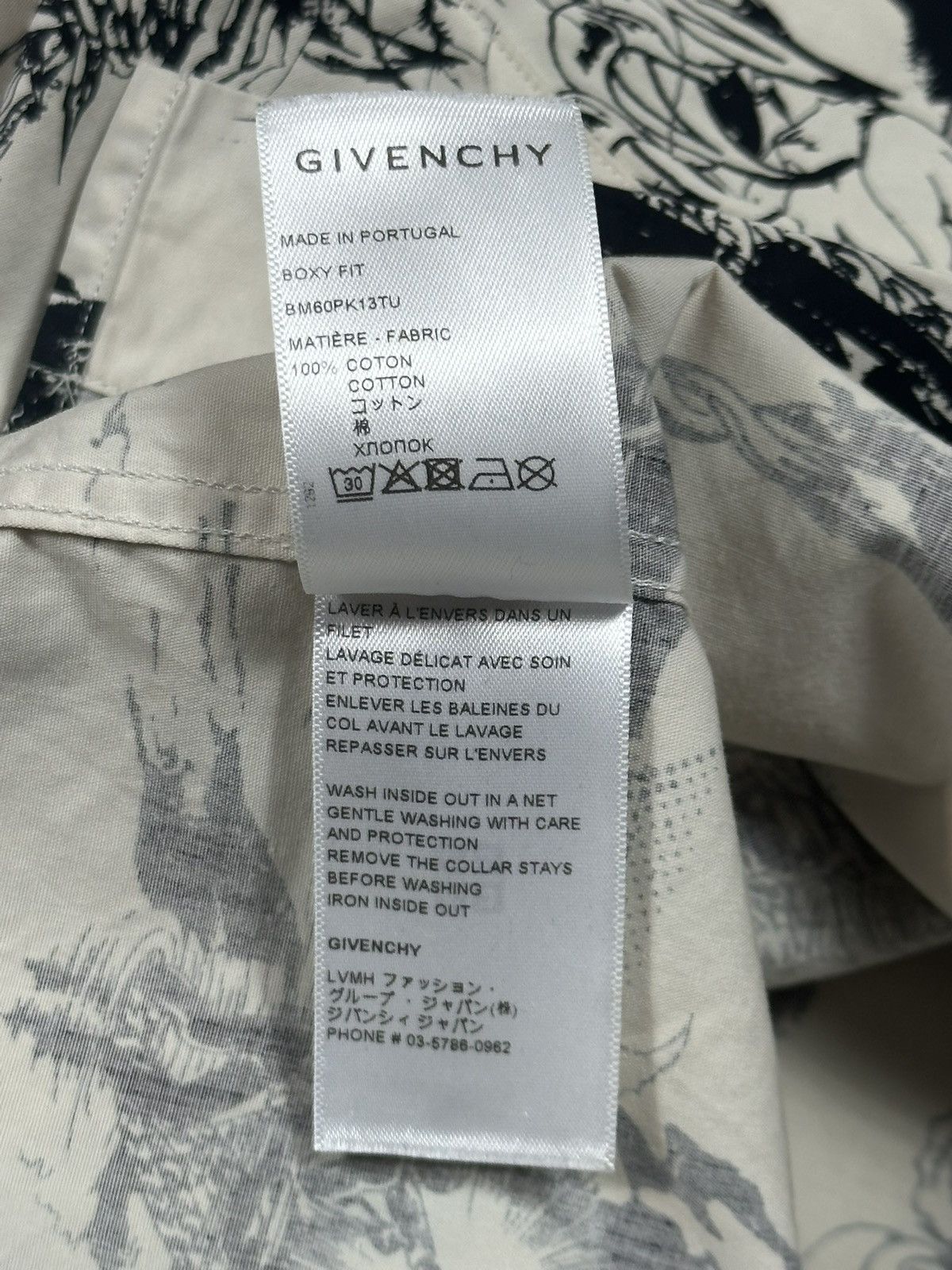 Givenchy Givenchy Tiger Camo Gothic Short Sleeve Zip Shirt Size US L / EU 52-54 / 3 - 14 Thumbnail