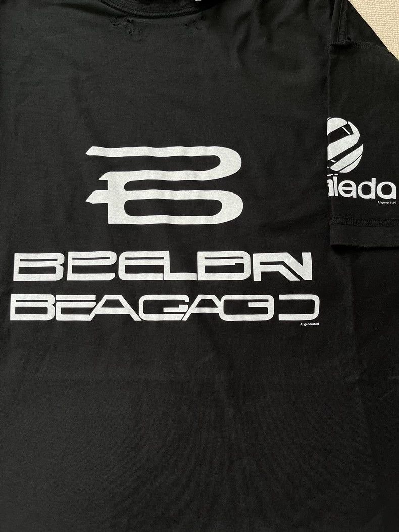 Balenciaga Balenciaga size 2 Monogrammed crewneck short sleeve T-shirt Size US S / EU 44-46 / 1 - 3 Thumbnail