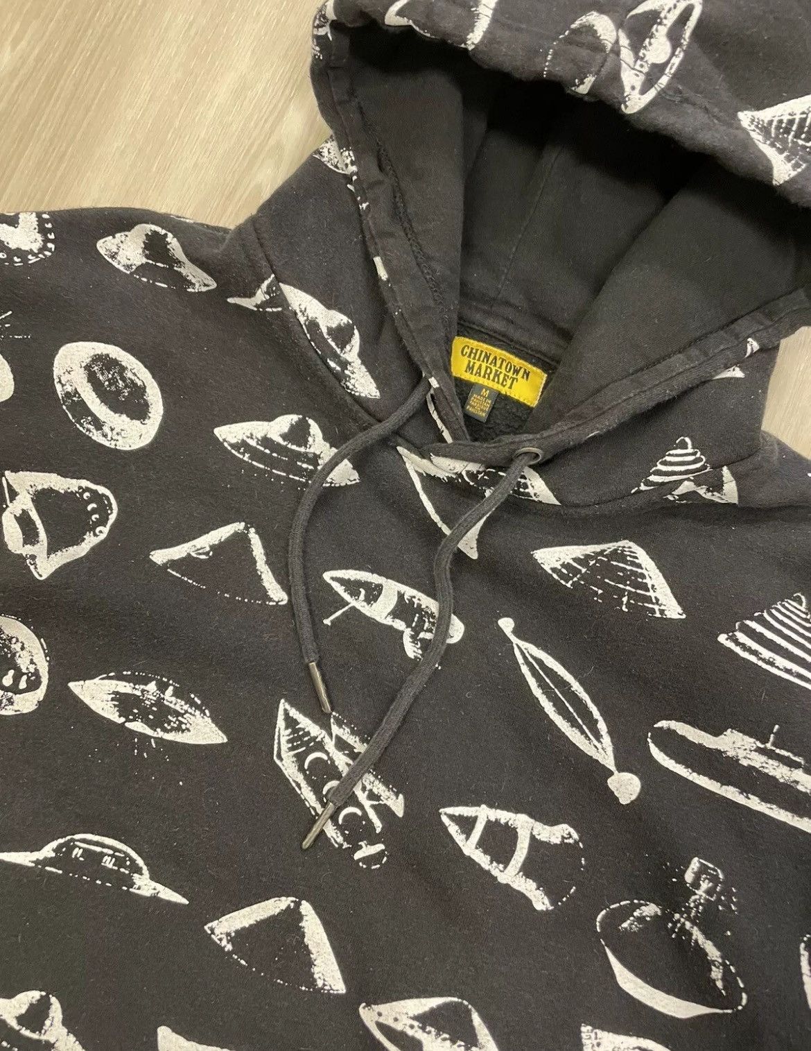Hypebeast × Market Chinatown Market UFO AOP Hoodie Mens Medium Size US M / EU 48-50 / 2 - 2 Thumbnail