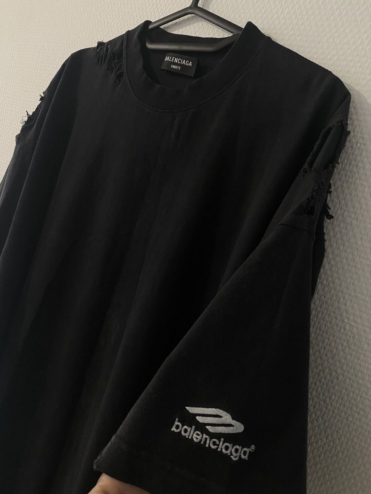 Balenciaga Balenciaga T- Shirt Size US L / EU 52-54 / 3 - 7 Thumbnail