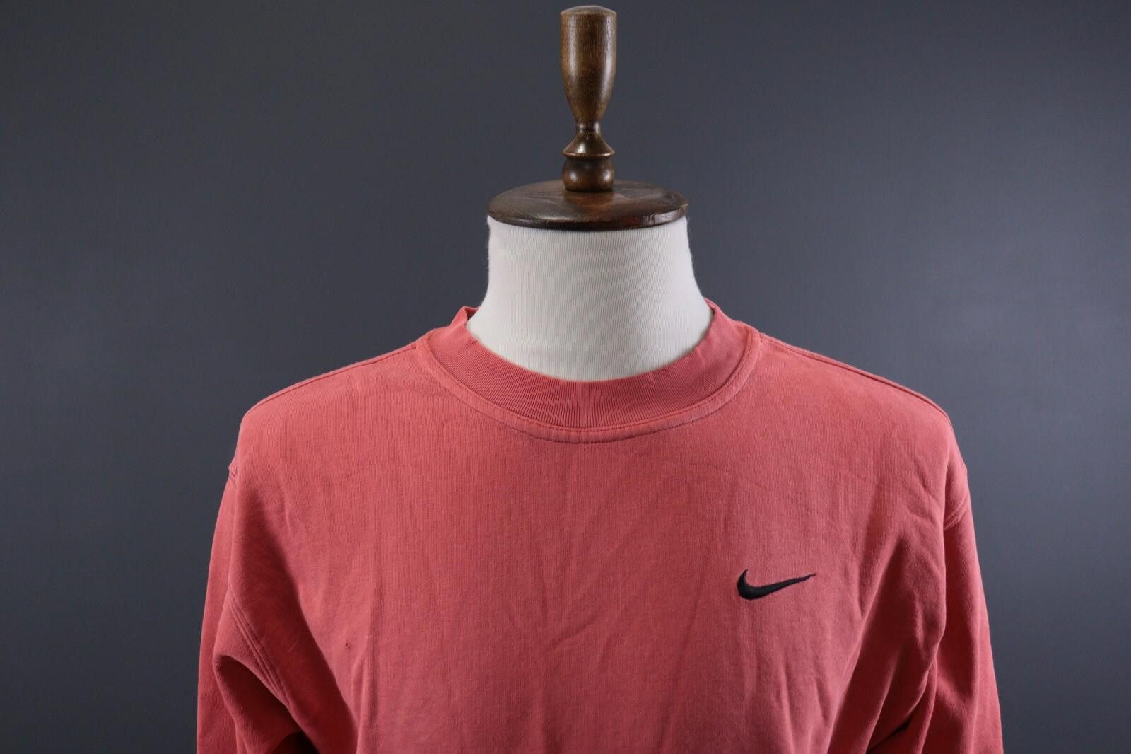 Nike Nike Vintage Sports Wear Small Swoosh Sweatshirt Size Large Size US L / EU 52-54 / 3 - 2 Thumbnail