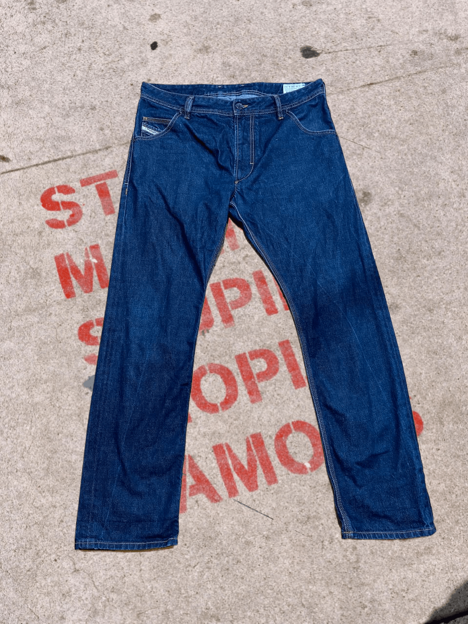 Diesel DIESEL KROOLEY Men’s Straight Fit Denim Jeans Everyday Wear Size US 34 / EU 50 - 1 Thumbnail