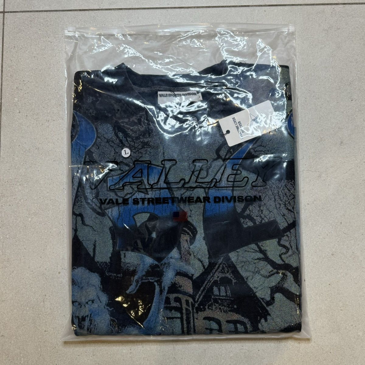 Vale Vale Forever Casper Big T-Shirt SIZE LARGE Size US L / EU 52-54 / 3 - 3 Thumbnail