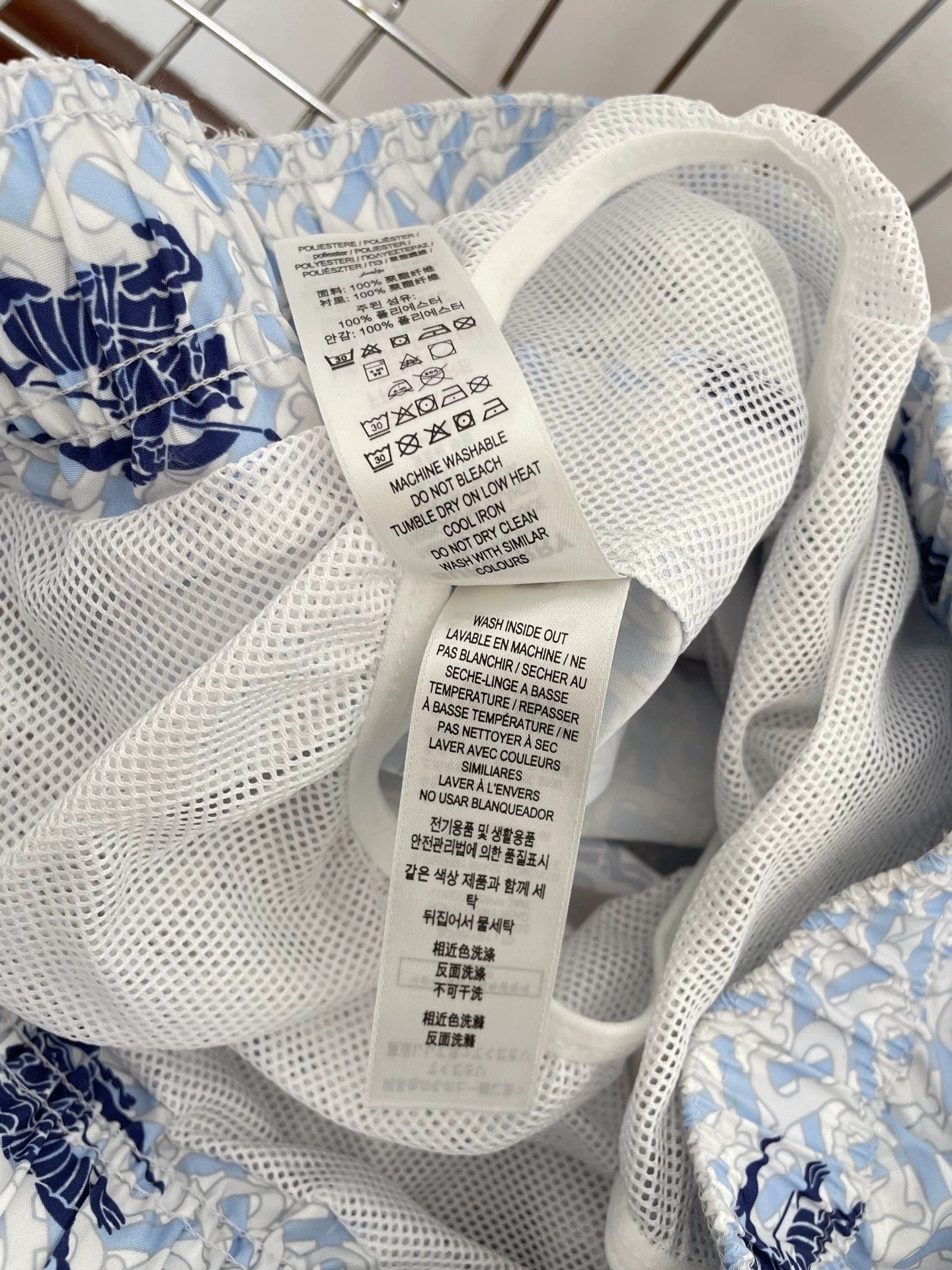 Burberry Burberry 14Y Lt Blue TB Print Horseferry Shorts Size 25" / US 0 / IT 36 - 5 Thumbnail
