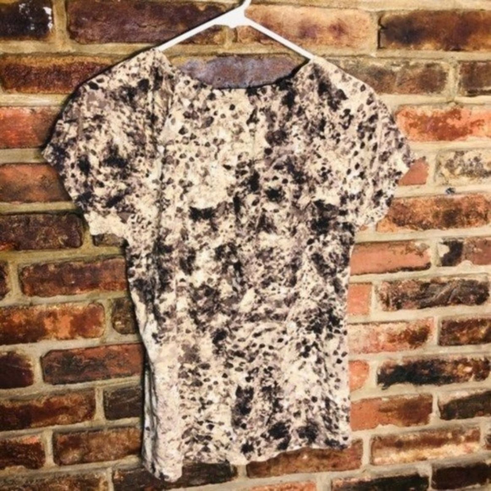 St. Johns Bay St. John's Bay Brown Printed Short Sleeve Blouse Size Small Size S / US 4 / IT 40 - 6 Thumbnail