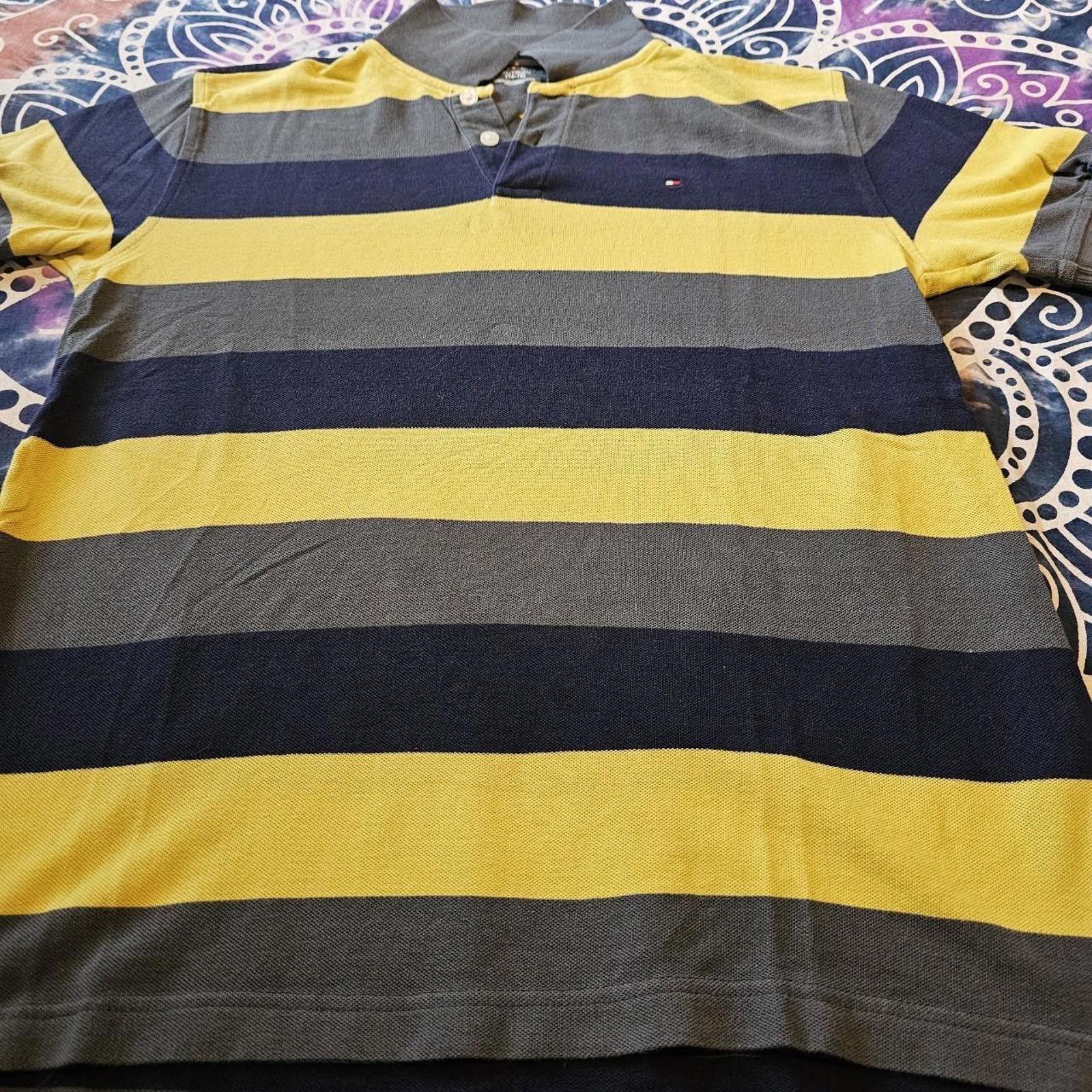 Tommy Hilfiger Tommy Hilfiger Kid's Yellow and Navy Polo-shirt Size US XL / EU 56 / 4 - 2 Thumbnail
