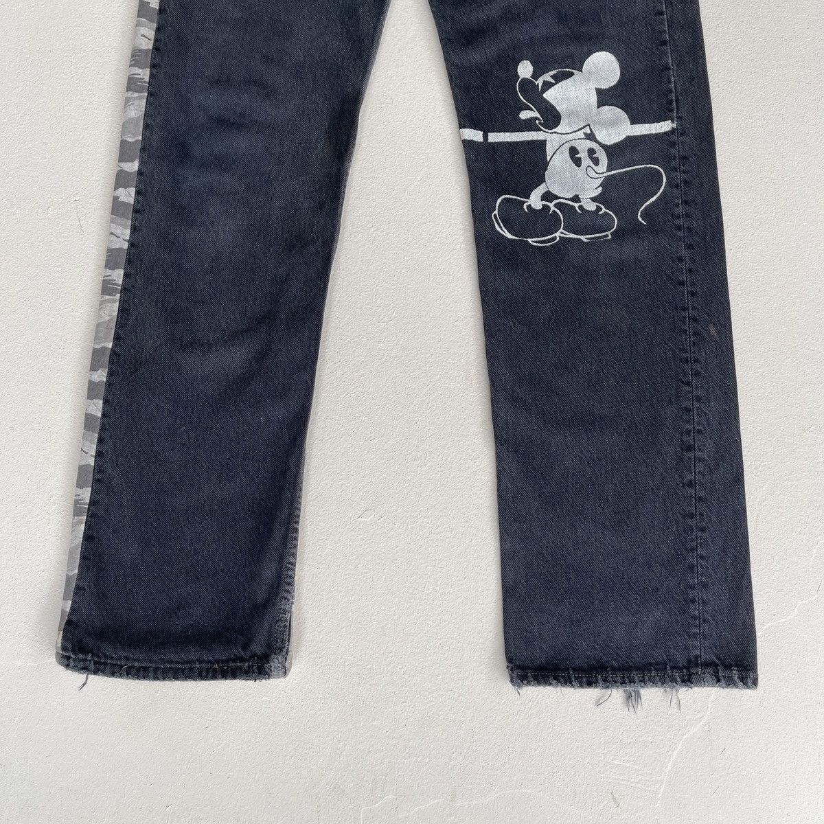 Levi's 90s Levi’s 501 Reworked Neighborhood Tiger Camo Mickey Denim Size US 34 / EU 50 - 5 Thumbnail