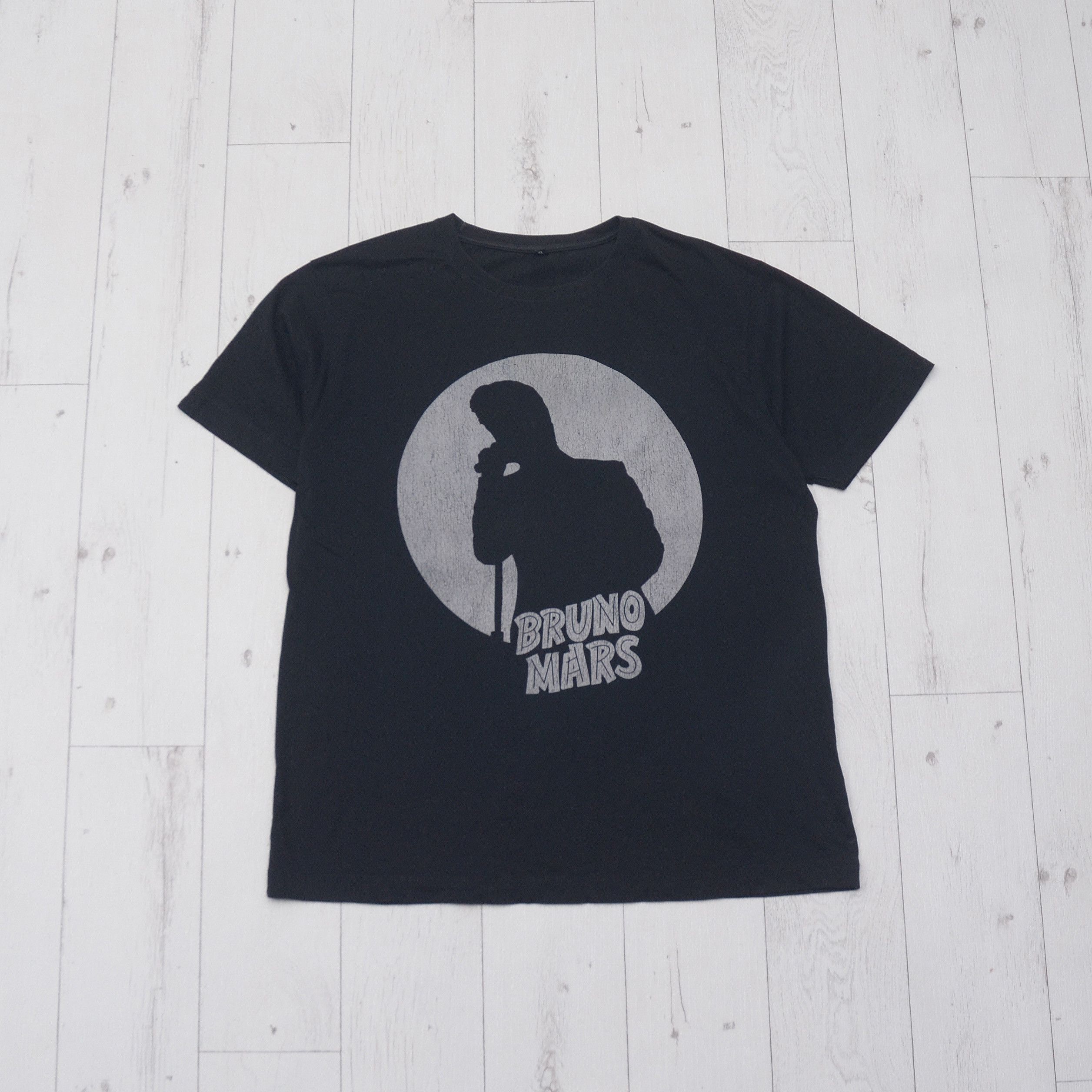 Band Tees Bruno Mars World Doo-wops & hooligans Tour 2011 T-shirt Tee Size US XL / EU 56 / 4 - 1 Thumbnail